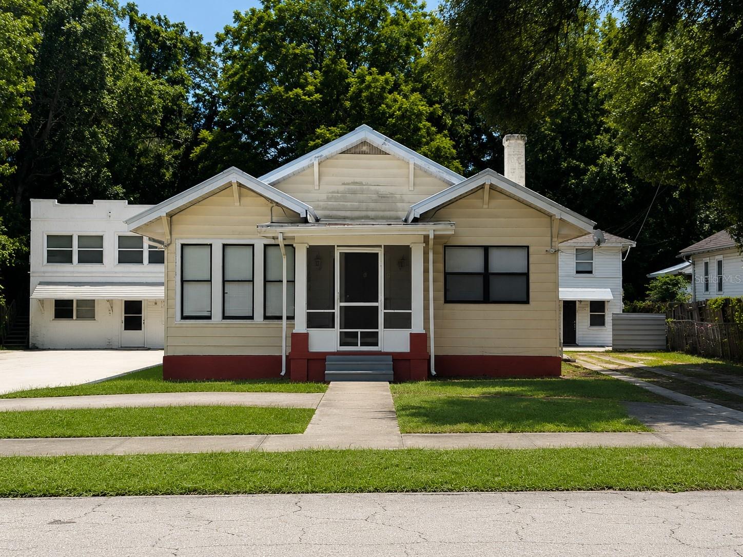 1st image of 514 Avenue C Ne, Winter Haven, FL 33881 | MLS# L4958429