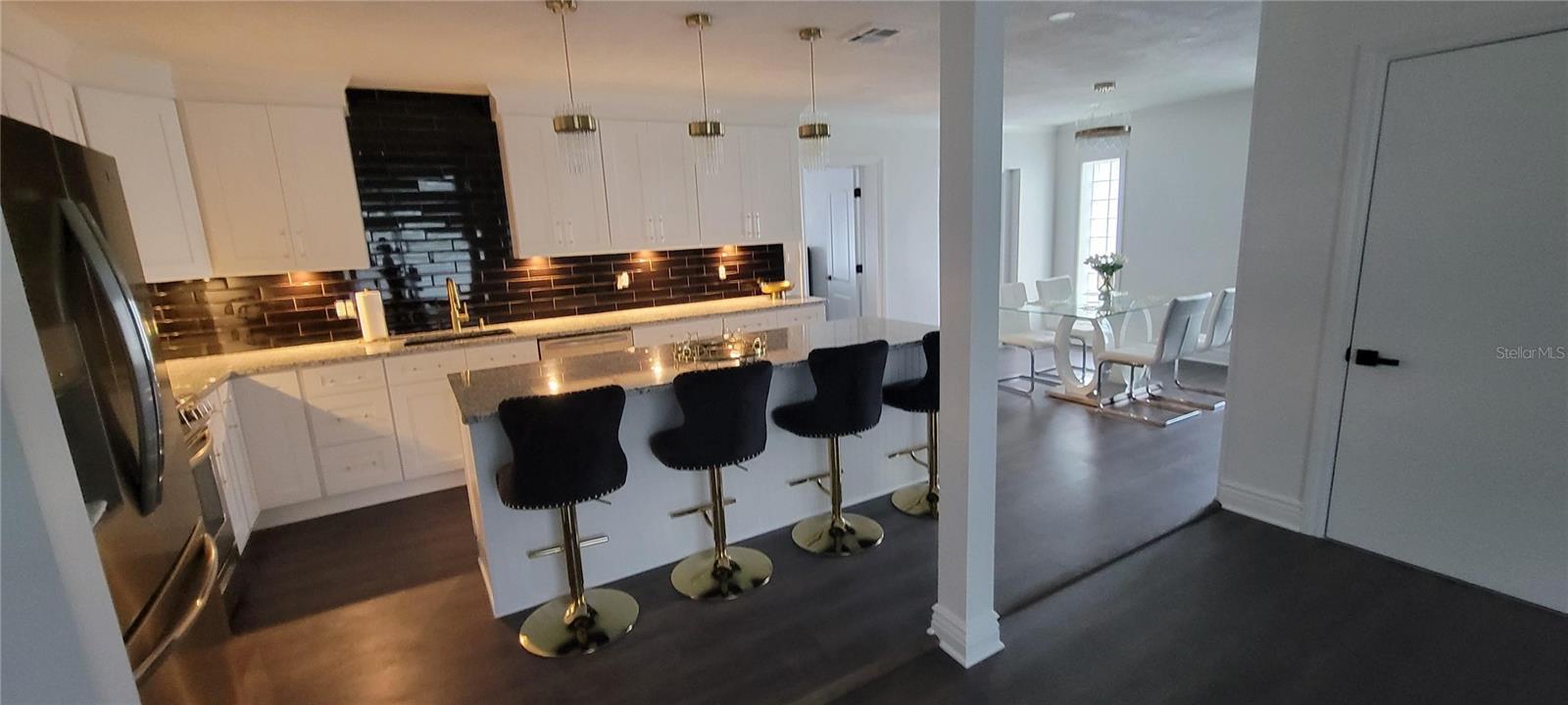 Homes for sale in Clearwater, FL | 1619 Linwood Dr, Clearwater, FL 33755 | MLS# TB8463001