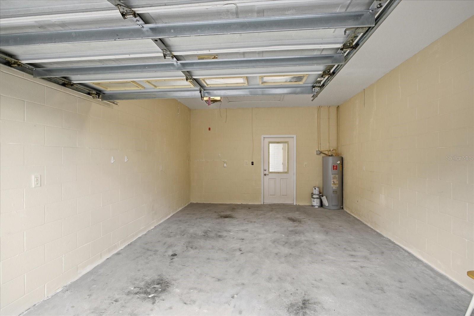 Homes for sale in Clermont, FL | 17239 Chateau Pine Wy, Clermont, FL 34711 | MLS# G5106473