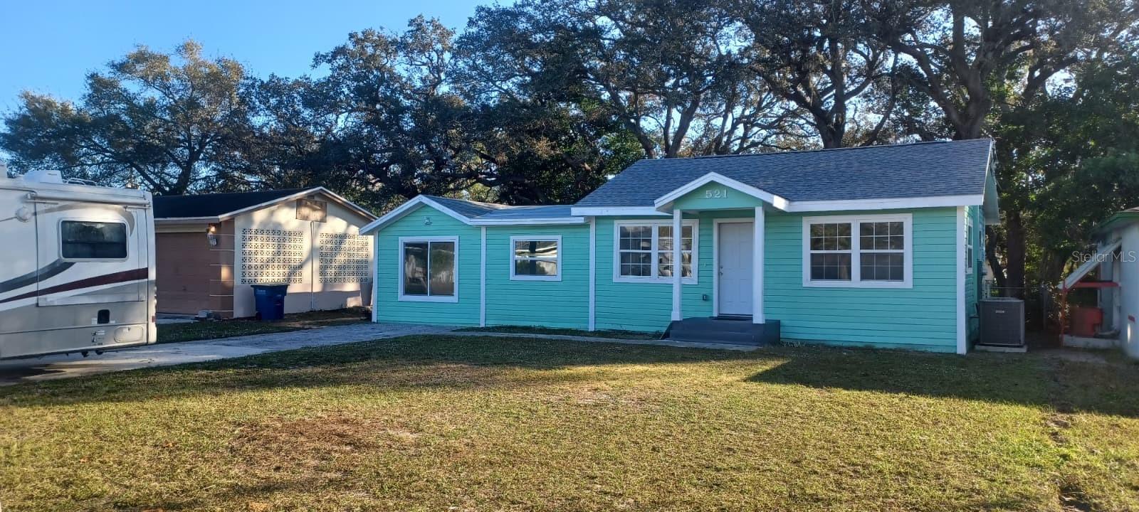 Homes for sale in Clearwater, FL | 521 S Crest Ave, Clearwater, FL 33756 | MLS# TB8463146