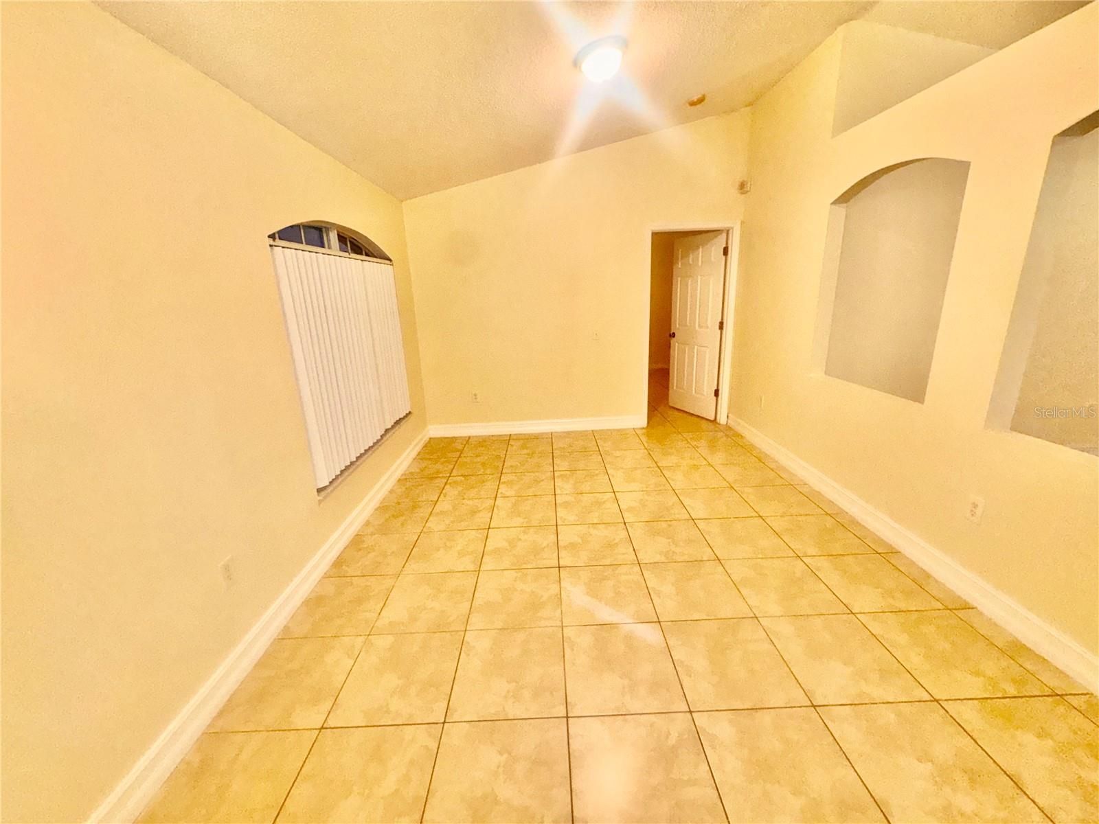 Homes for sale in Kissimmee, FL | 909 Gateshead Ct, Kissimmee, FL 34758 | MLS# O6372838