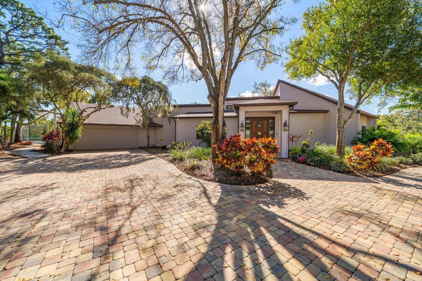 2nd image of 2402 Pine Hammock, Clearwater, FL 33764 | MLS# TB8463686