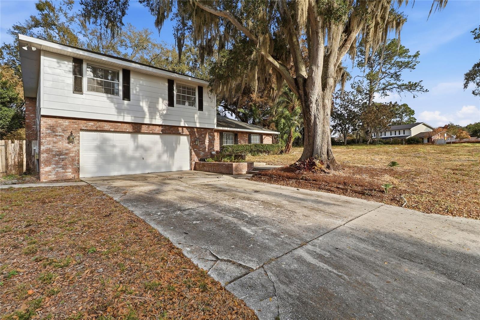 4th image of 148 Lake Otis Rd, Winter Haven, FL 33884 | MLS# L4958667