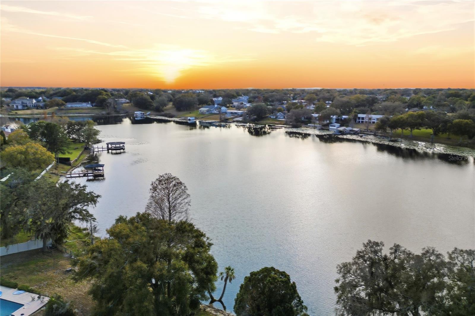 2nd image of 148 Lake Otis Rd, Winter Haven, FL 33884 | MLS# L4958667