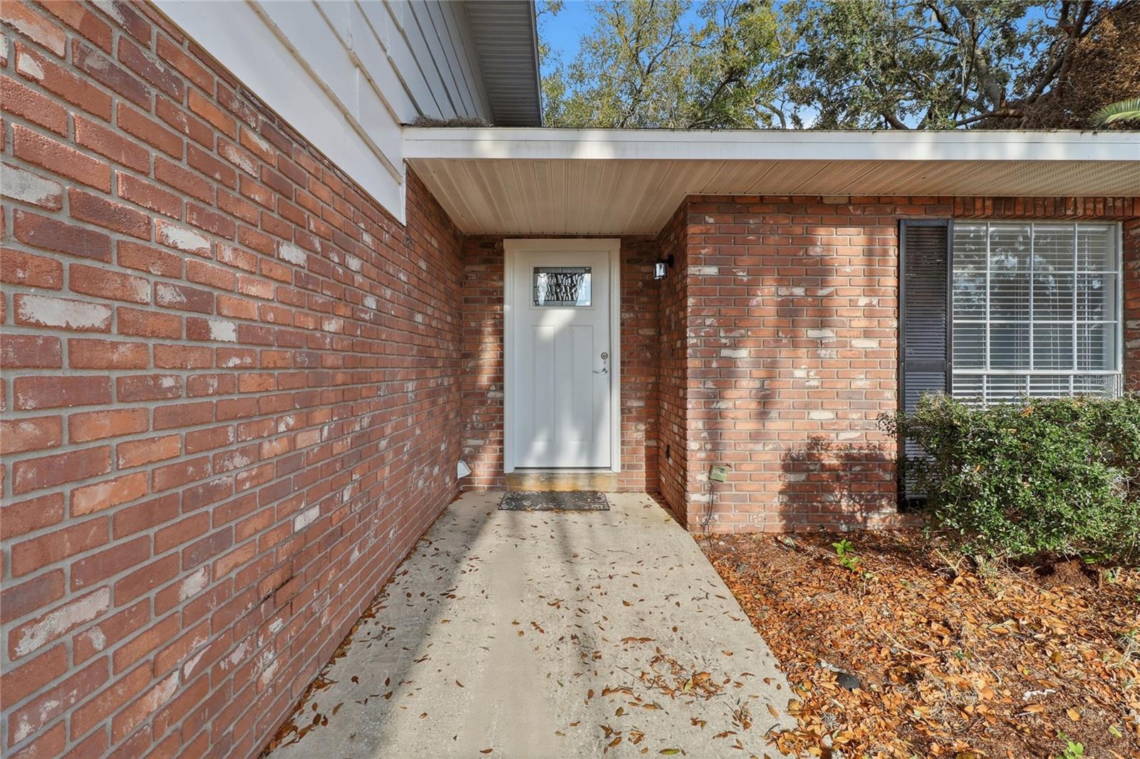 5th image of 148 Lake Otis Rd, Winter Haven, FL 33884 | MLS# L4958667