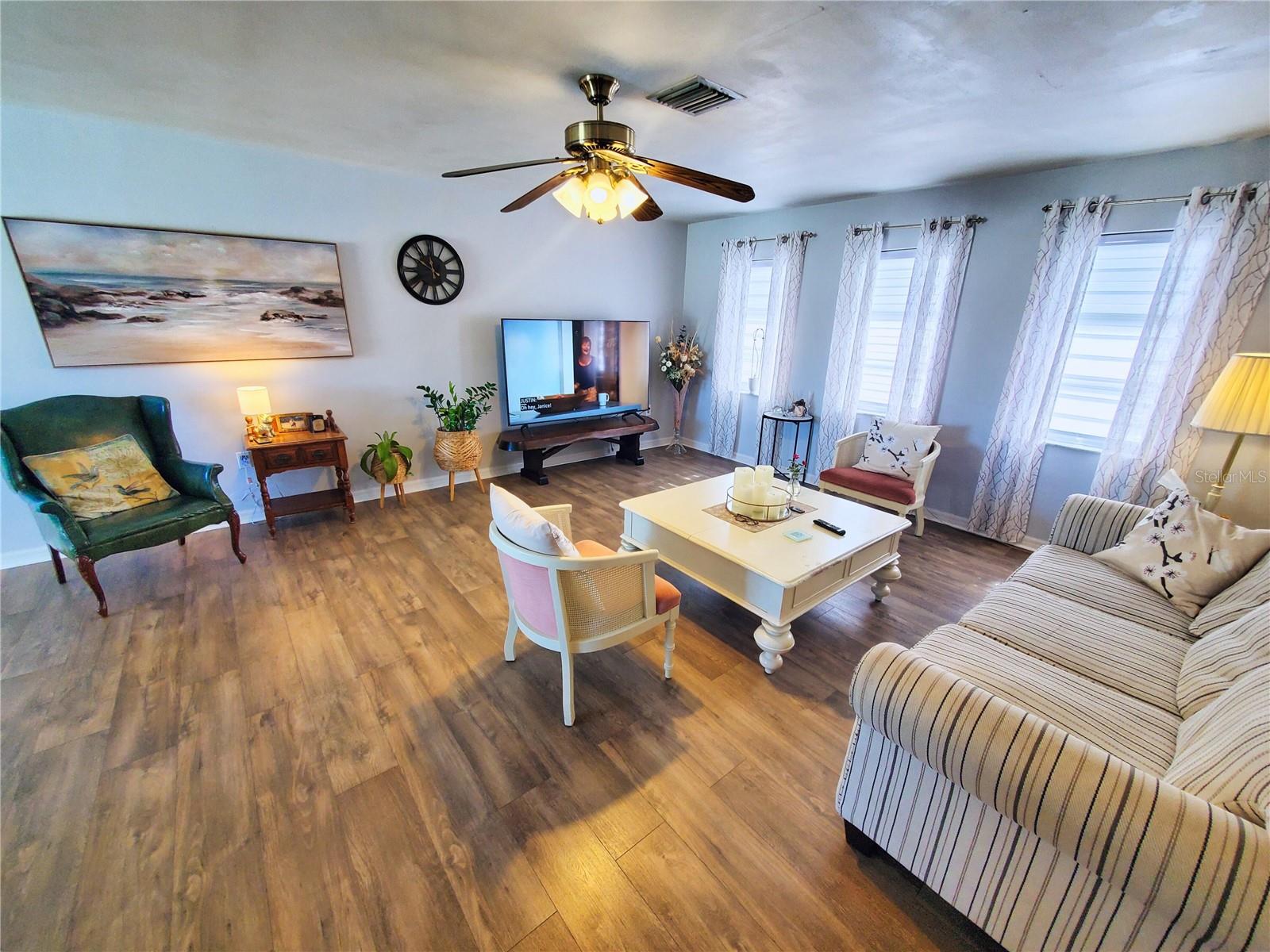 5th image of 4 Golfview Rd, Rotonda West, FL 33947 | MLS# O6375854