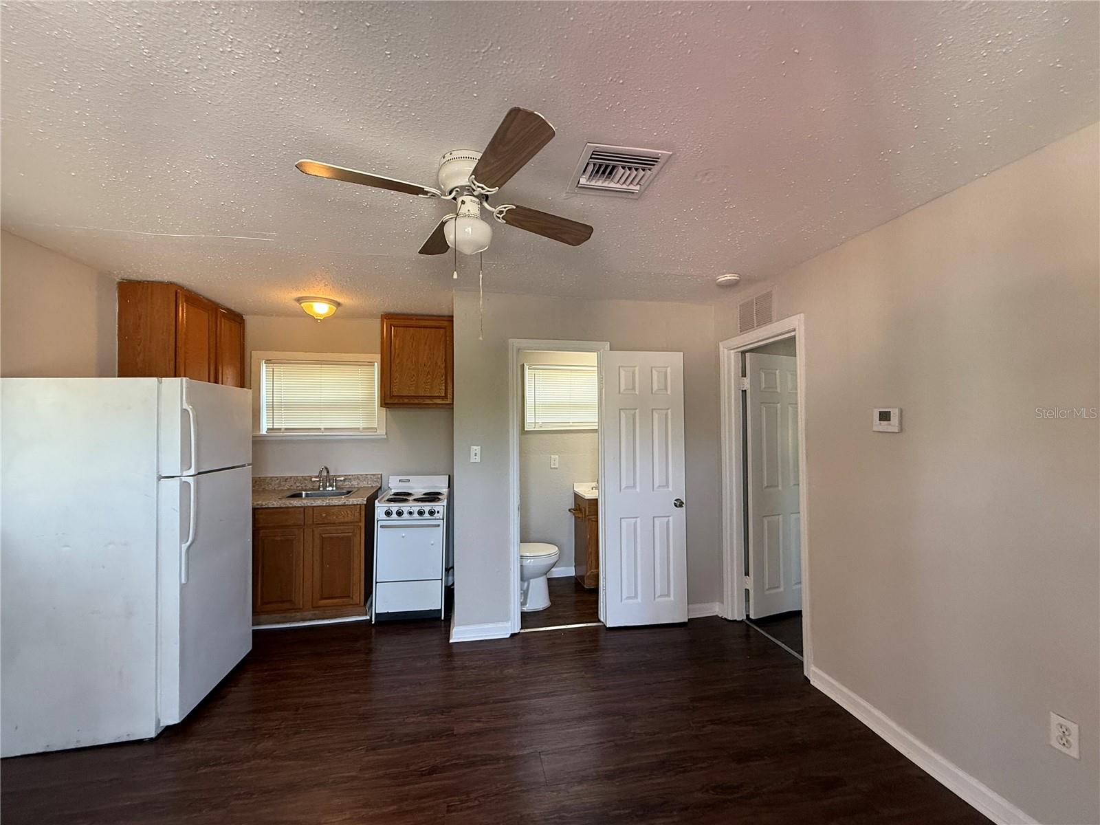 Homes for sale in Clearwater, FL | 610 S Marin Luther King Jr Ave, Clearwater, FL 33756 | MLS# TB8467826