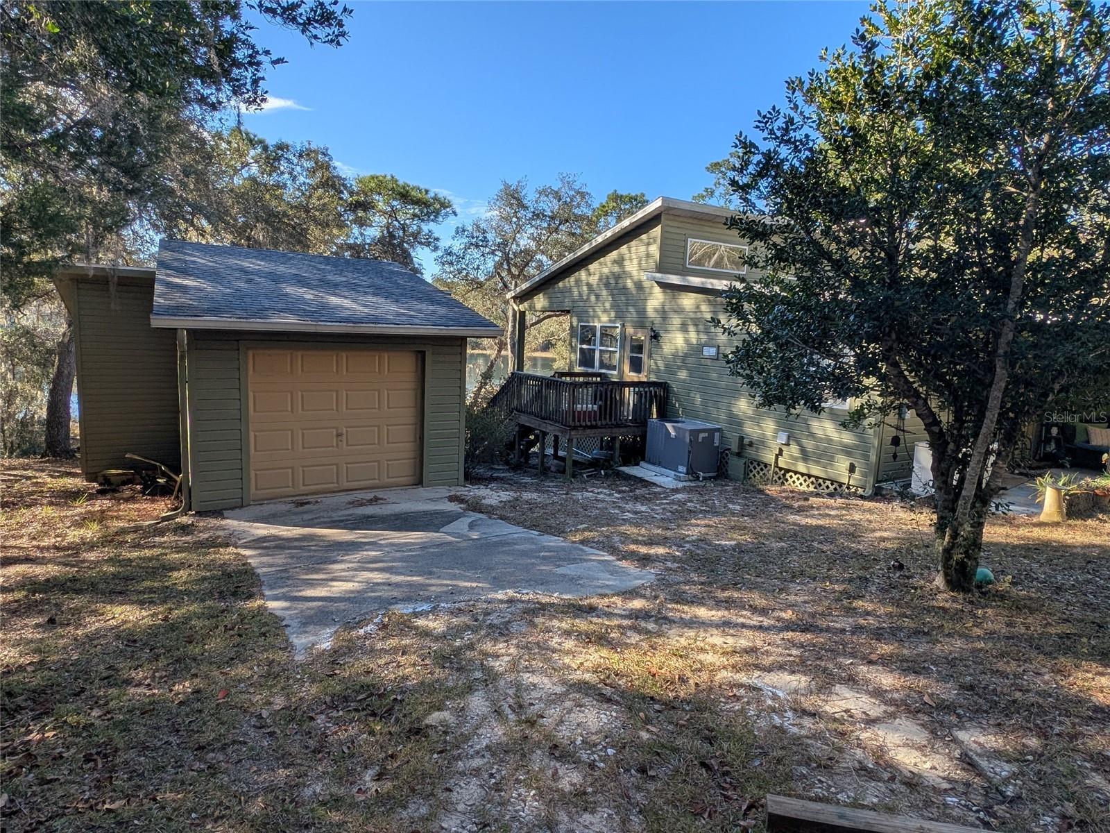 3rd image of 14730 Se 61St Street Rd, Ocklawaha, FL 32179 | MLS# OM717239