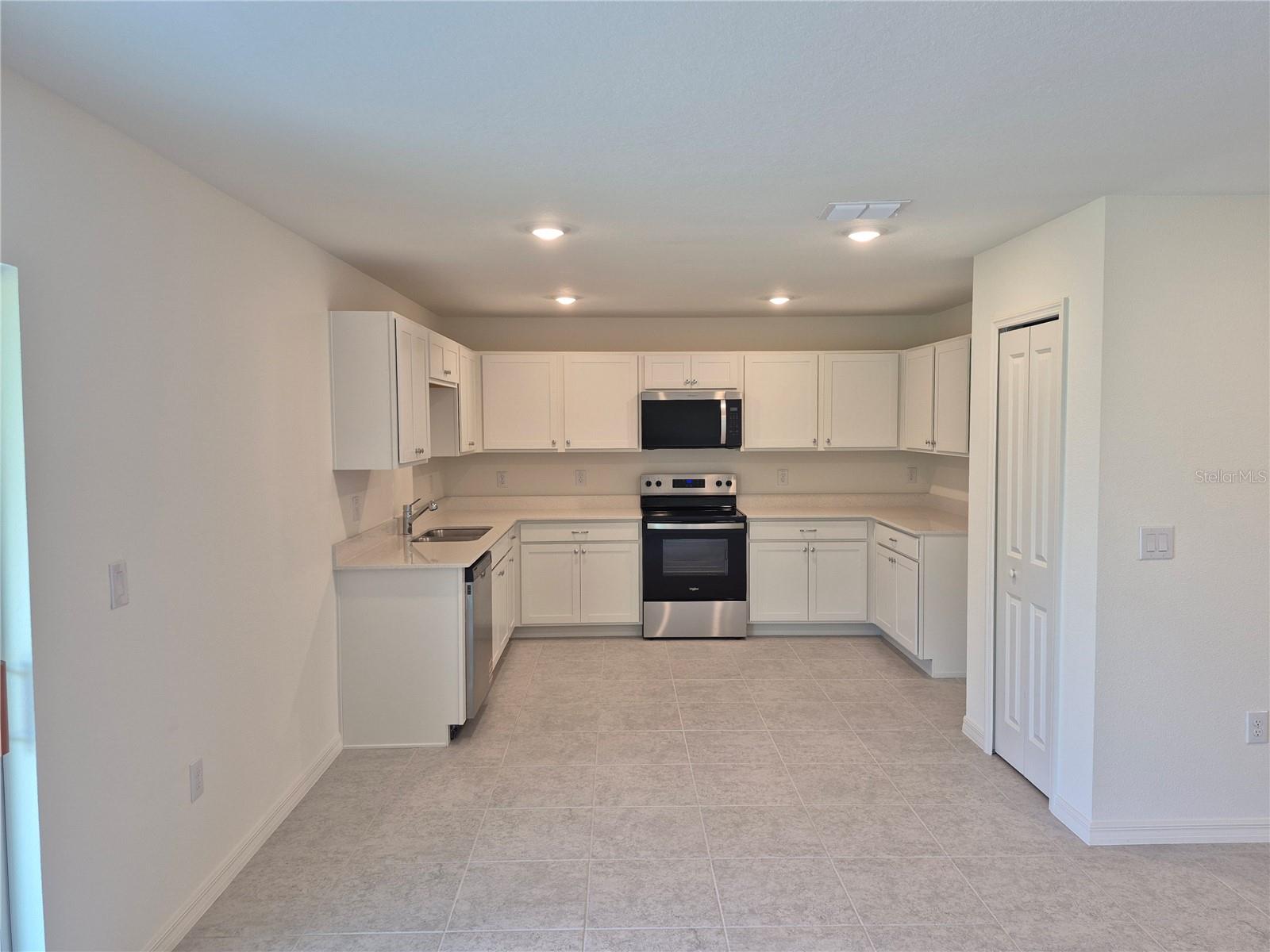 4th image of 8813 Pine Bark Wy, Wildwood, FL 34785 | MLS# C7520810