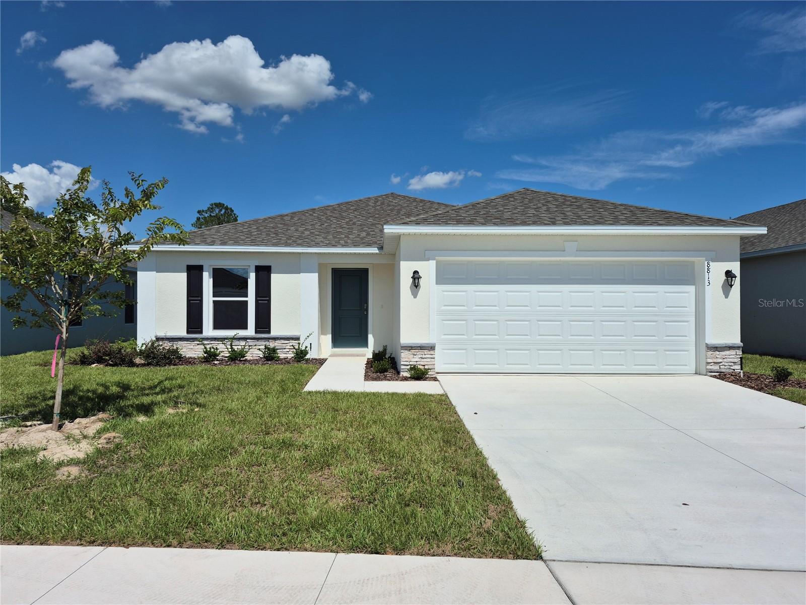 1st image of 8813 Pine Bark Wy, Wildwood, FL 34785 | MLS# C7520810