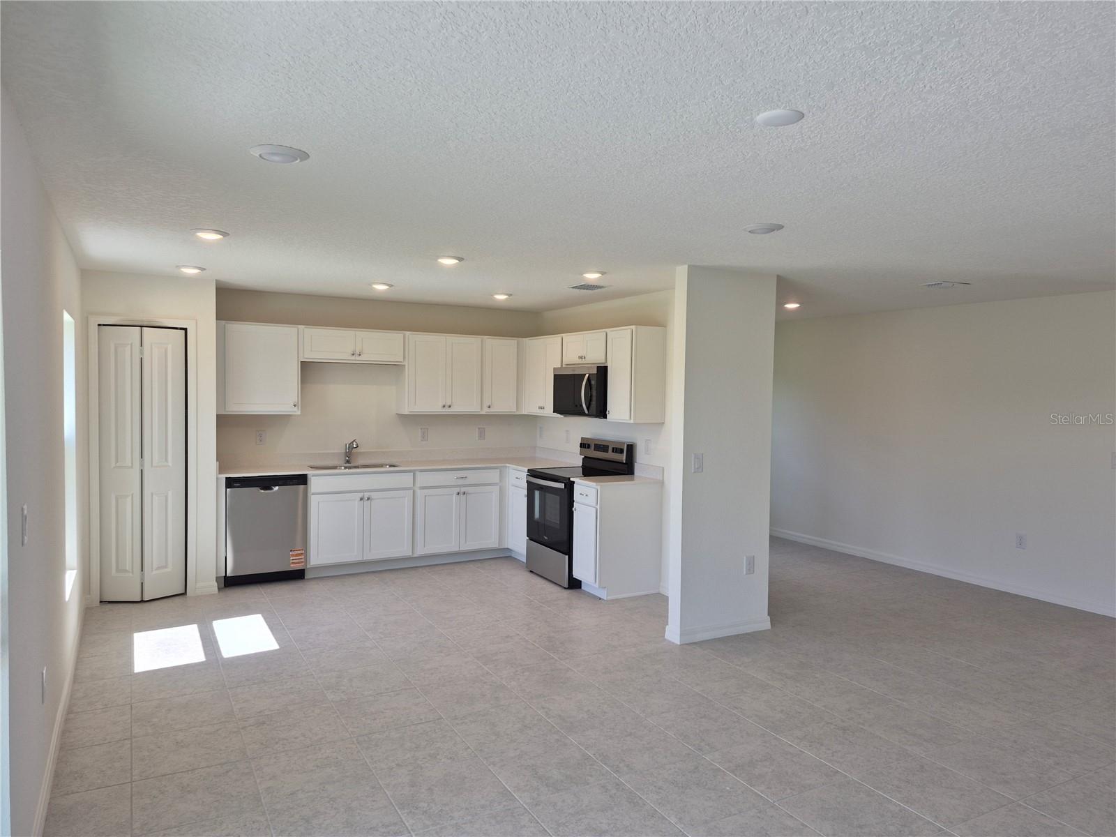 4th image of 8810 Pine Bark Wy, Wildwood, FL 34785 | MLS# C7520816