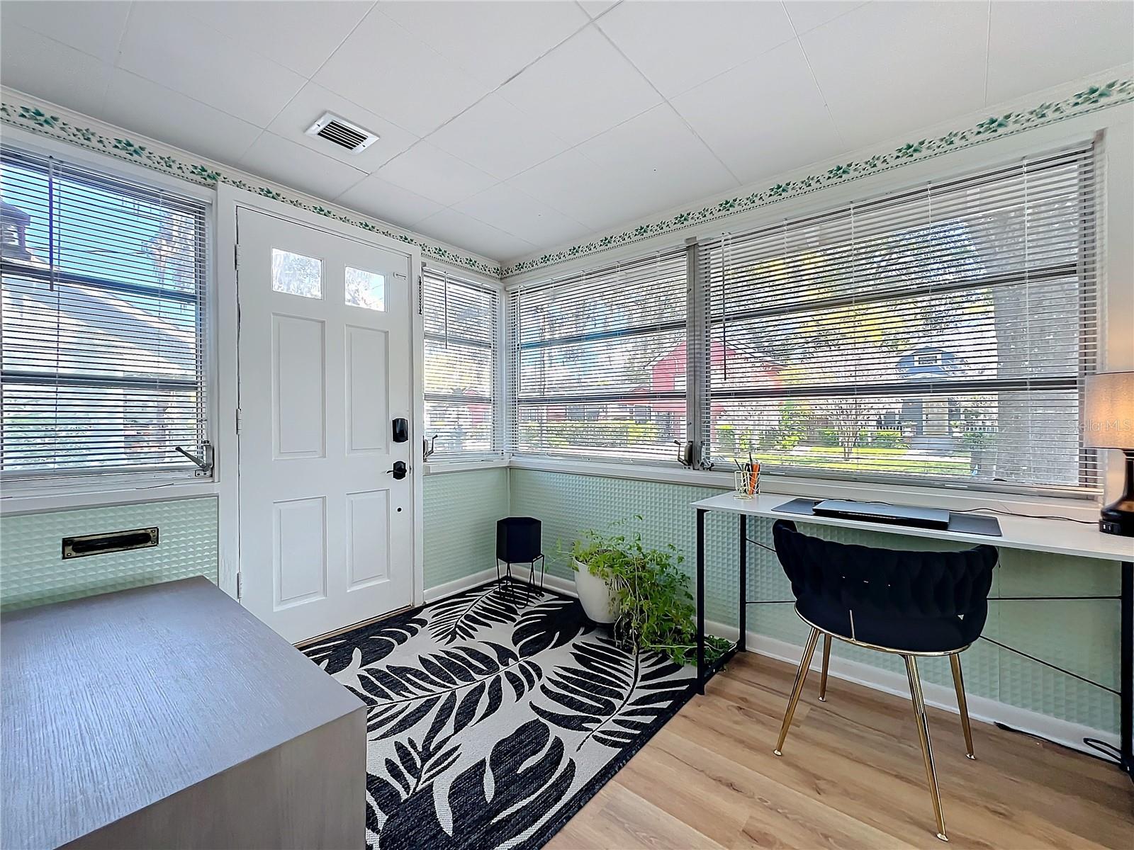5th image of 16 N Lawsona Blvd, Orlando, FL 32801 | MLS# O6378478