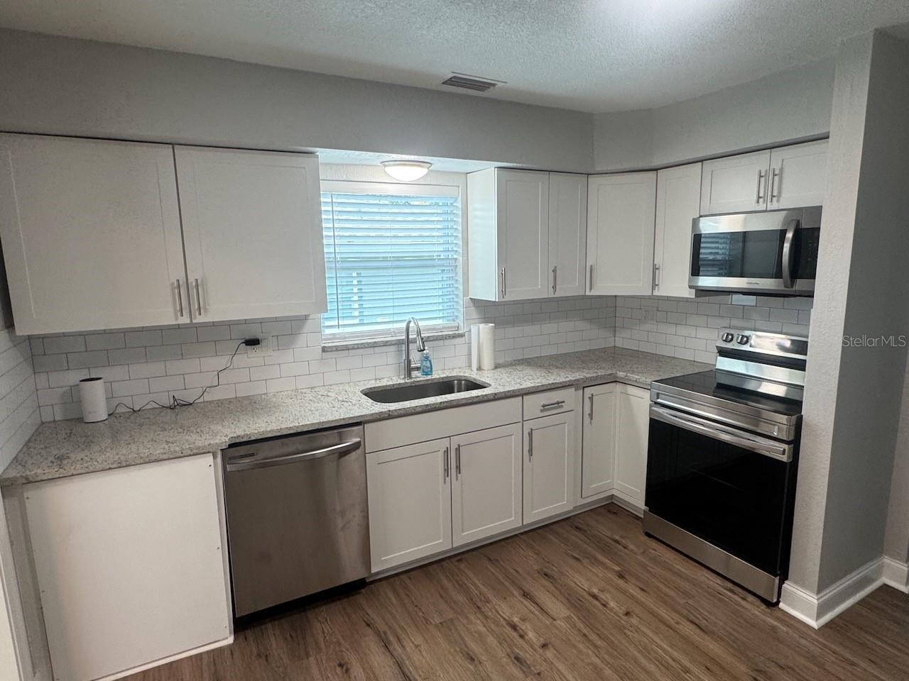 Homes for sale in Clearwater, FL | 1409 Franklin St, Clearwater, FL 33756 | MLS# TB8472627