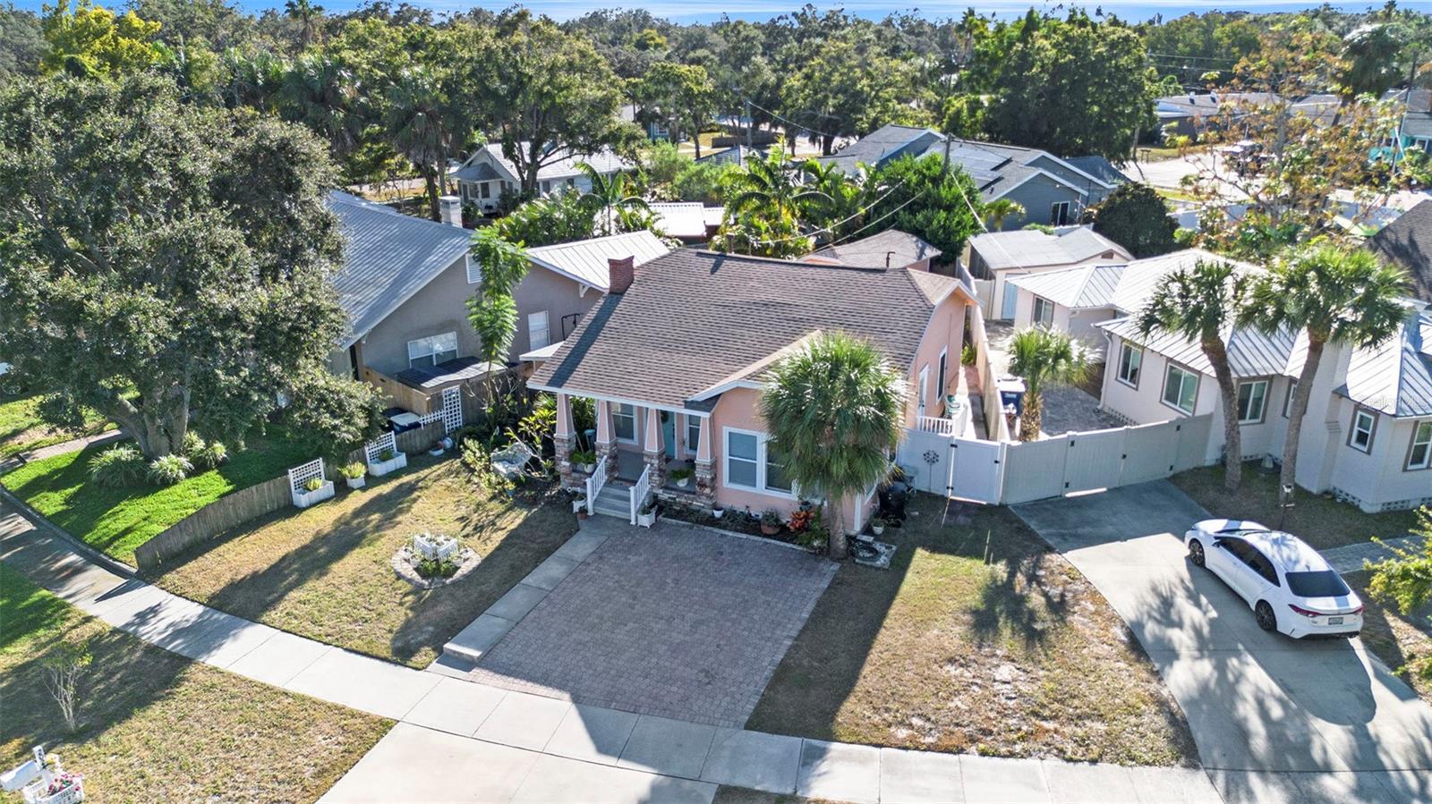 Homes for sale in Clearwater, FL | 2024 Oakdale Wy, Clearwater, FL 33755 | MLS# TB8472743