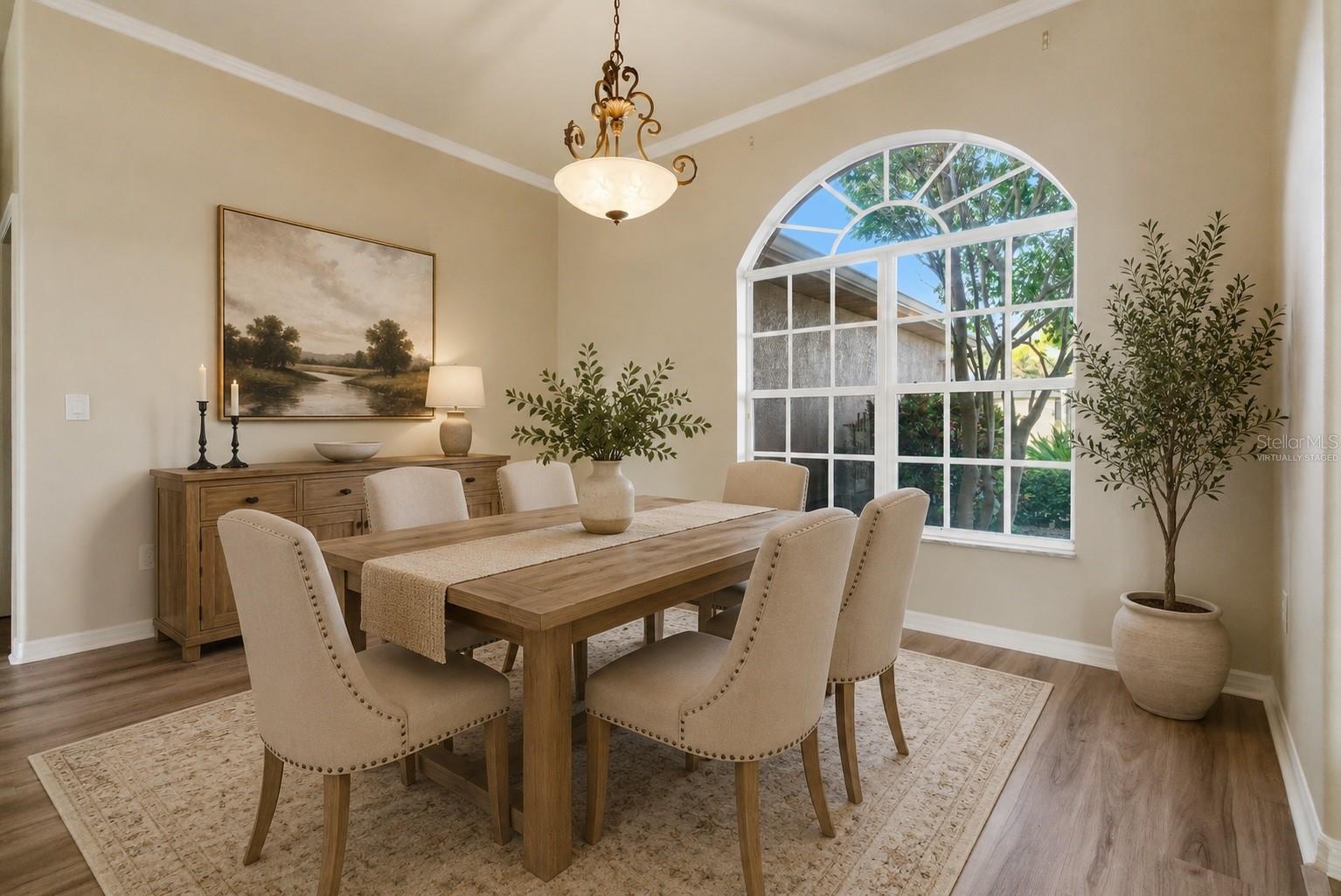 2nd image of 915 Vista Verde Ln, Sun City Center, FL 33573 | MLS# TB8473475