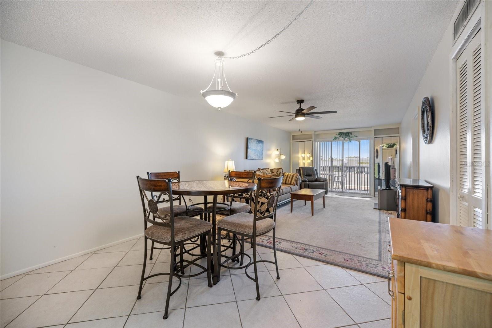 Photo 5 of Condo for sale at 649 Tamiami Trl S #301, Venice, FL 34285 | MLS# N6142837 | Listing updated on 2026-08-29