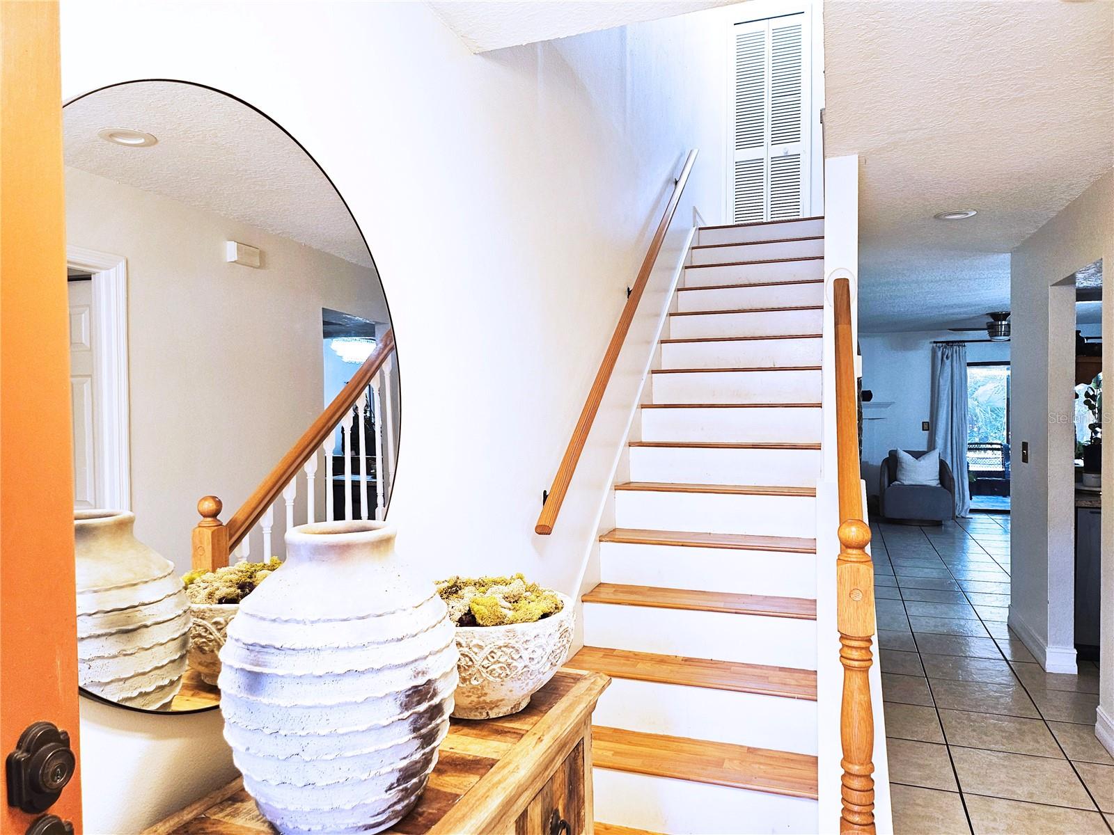 3rd image of 446 Club Dr, Winter Springs, FL 32708 | MLS# O6380694