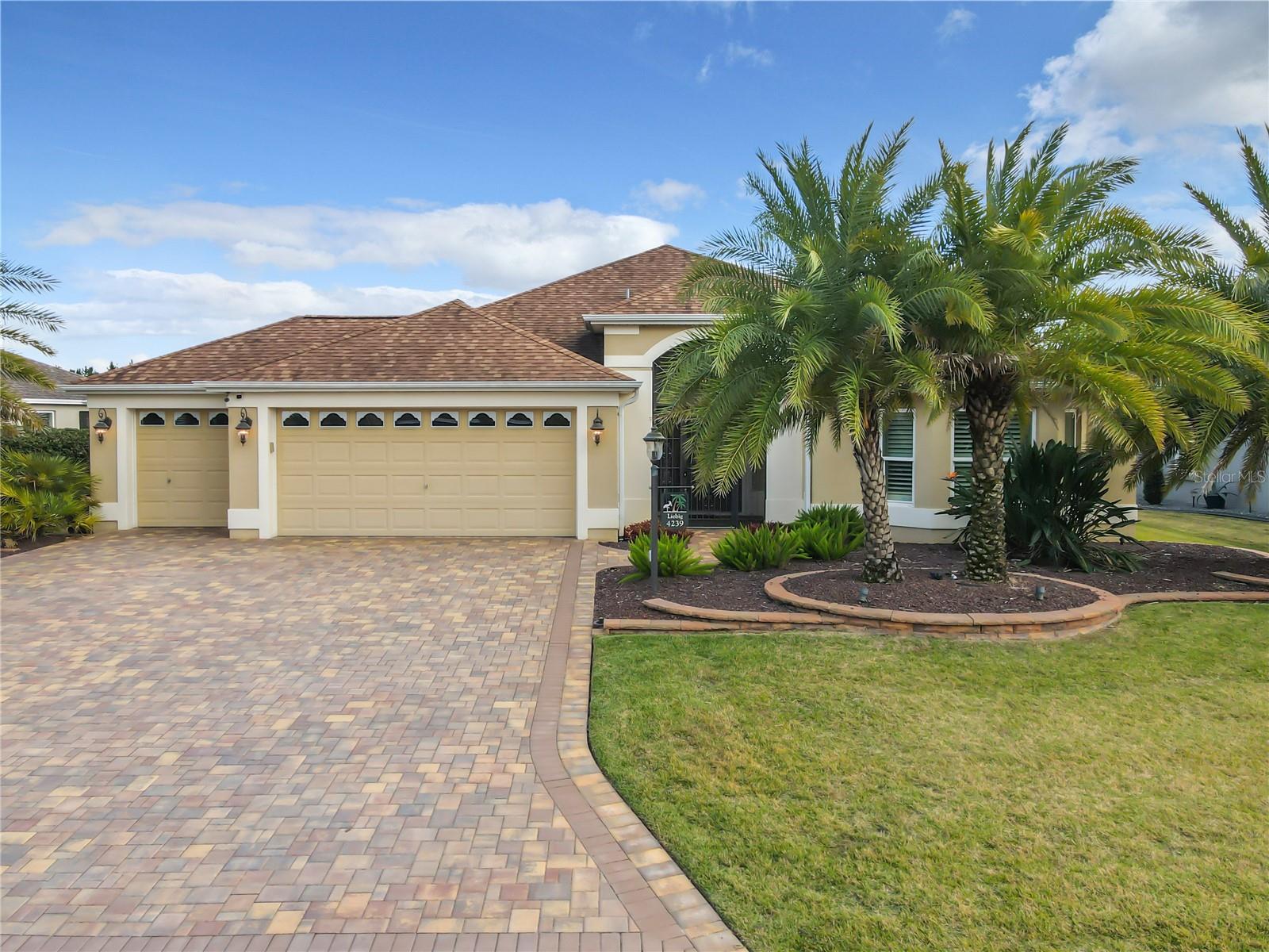 Homes for sale in The Villages, FL | 4239 Deskin Ln, The Villages, FL 32163 | MLS# OM718369