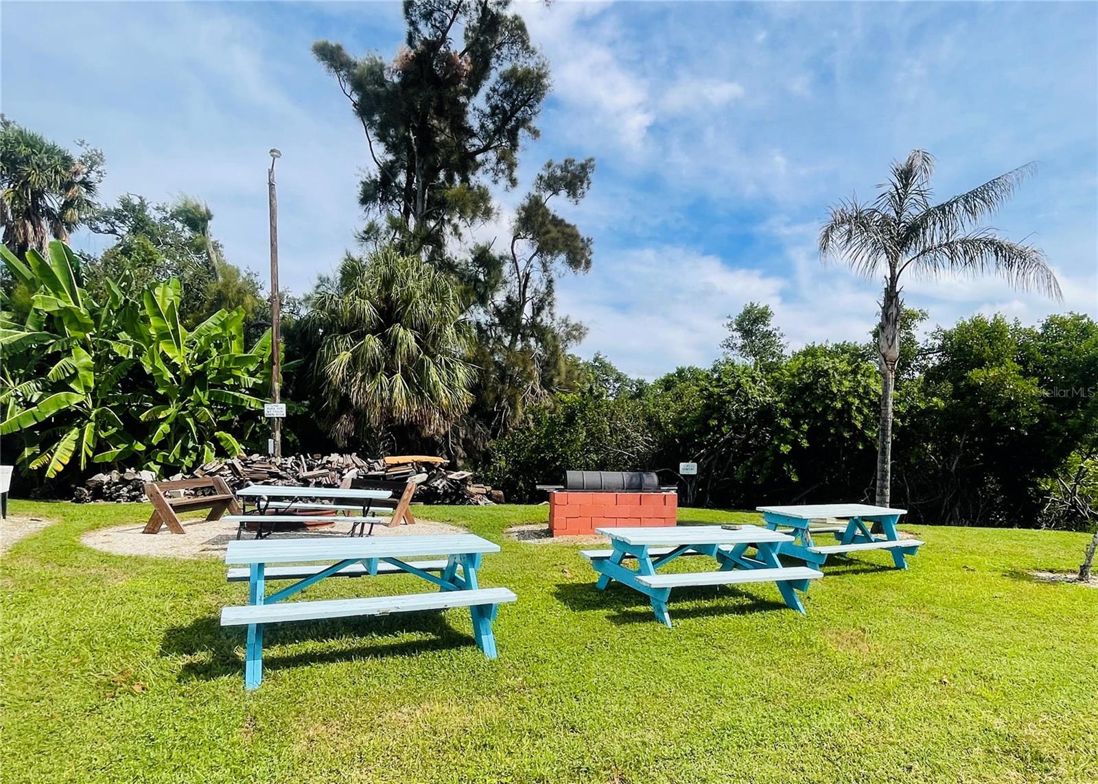 Homes for sale in Palmetto, FL | 47 Illinois St, Palmetto, FL 34221 | MLS# A4681945