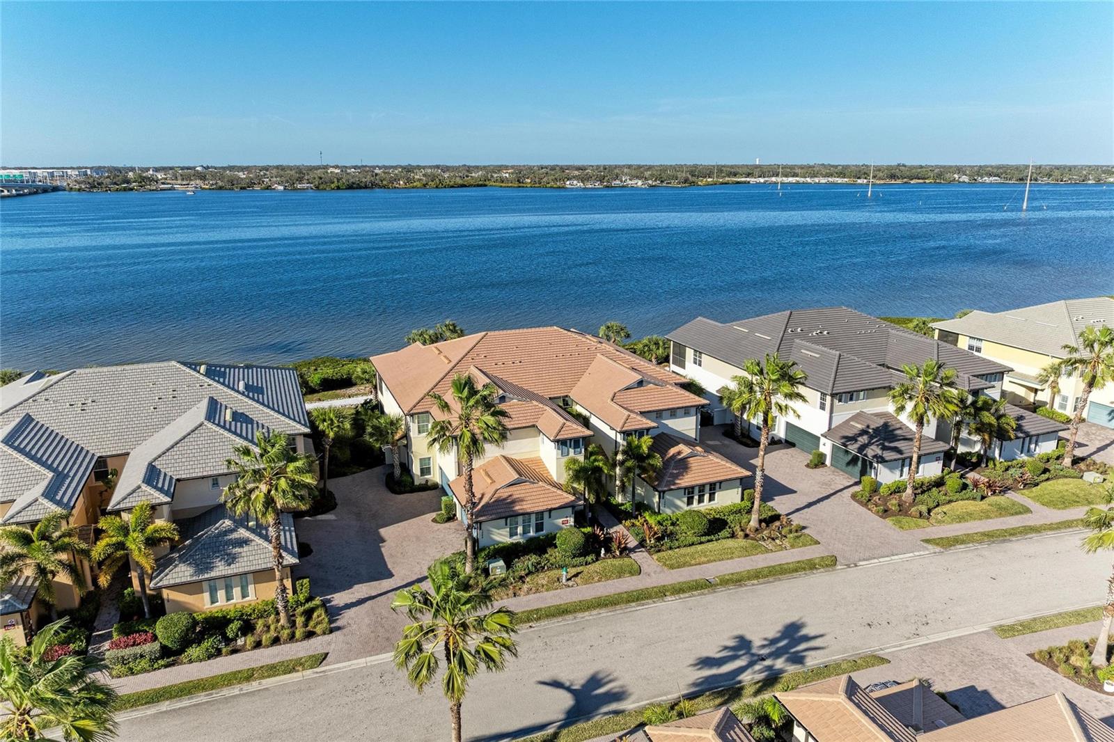 2nd image of 1246 Riverscape St, Bradenton, FL 34208 | MLS# A4682037