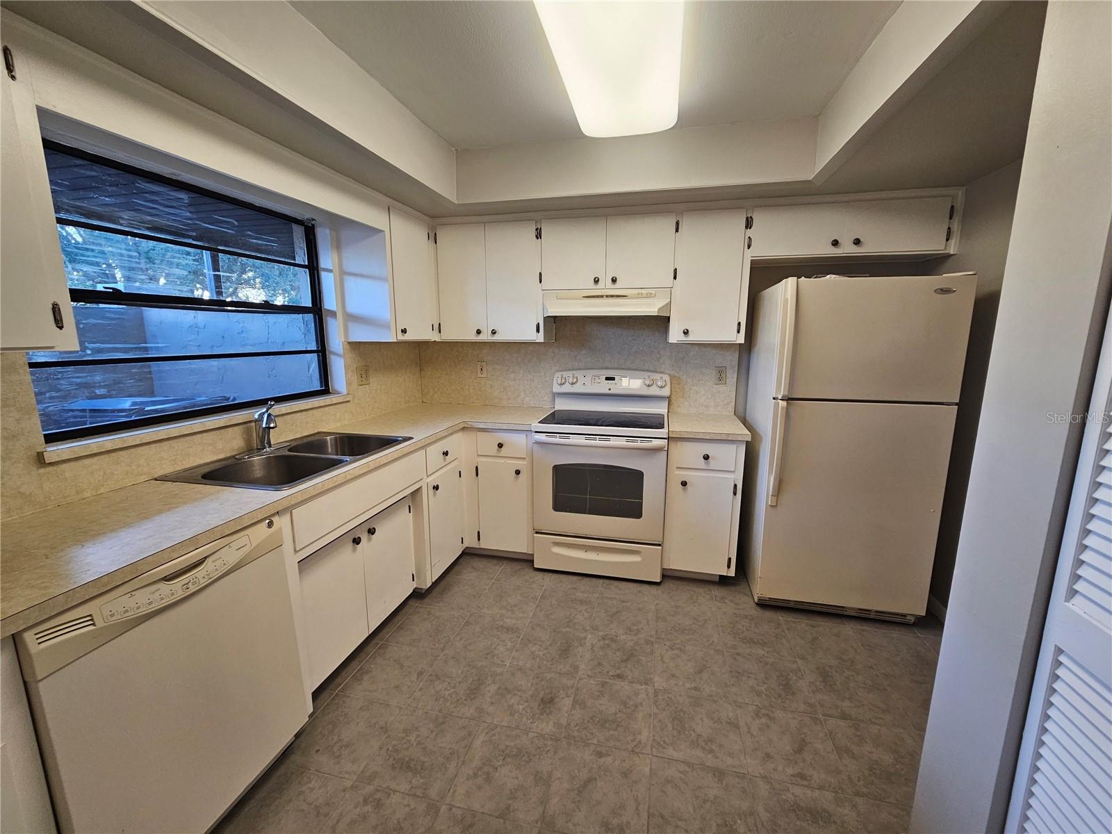 Homes for sale in Winter Haven, FL | 2253 Firestone Pl, Winter Haven, FL 33884 | MLS# L4959334