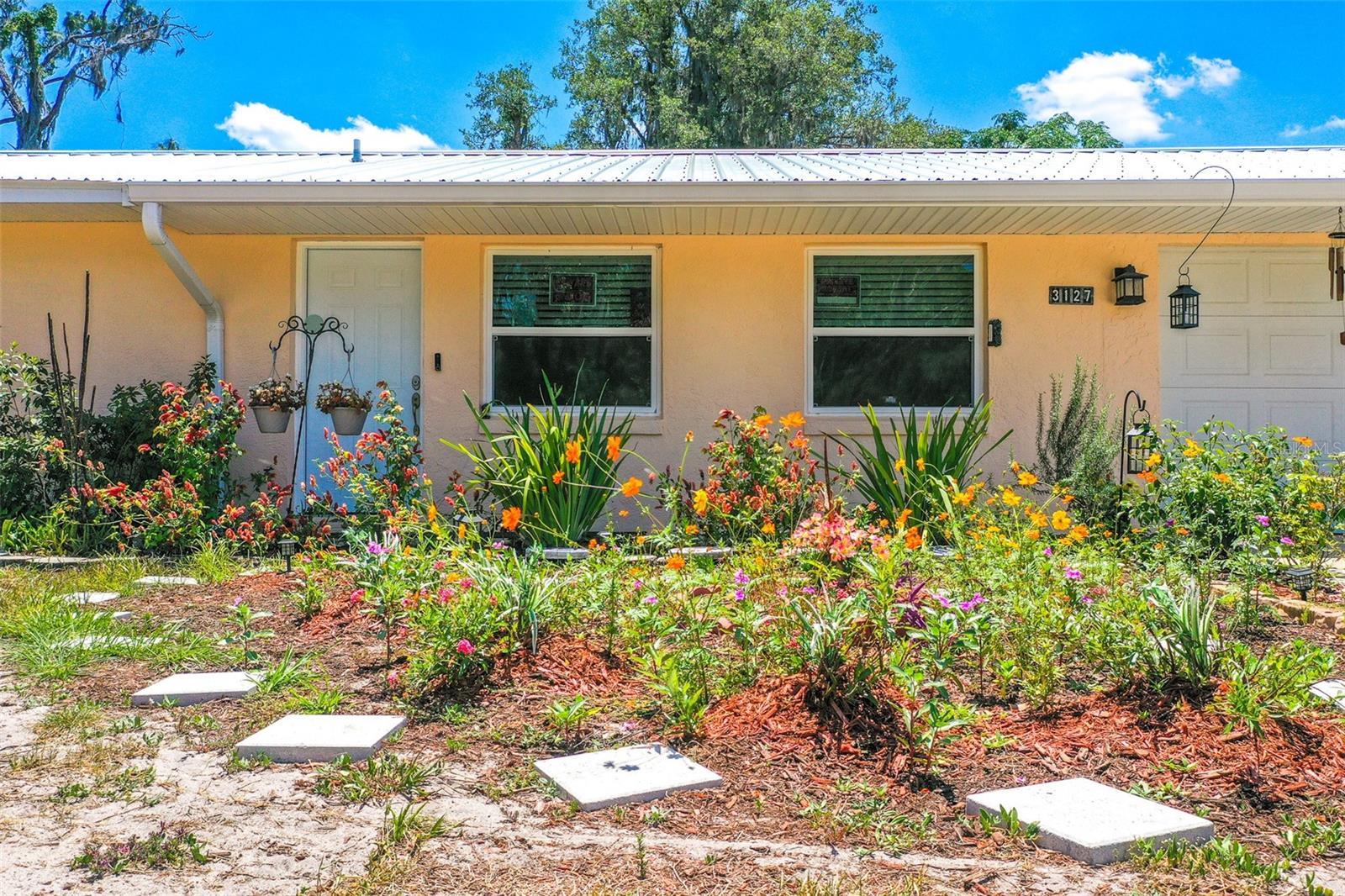 Homes for sale in Sebring, FL | 3127 Haddock Dr, Sebring, FL 33870 | MLS# L4959345