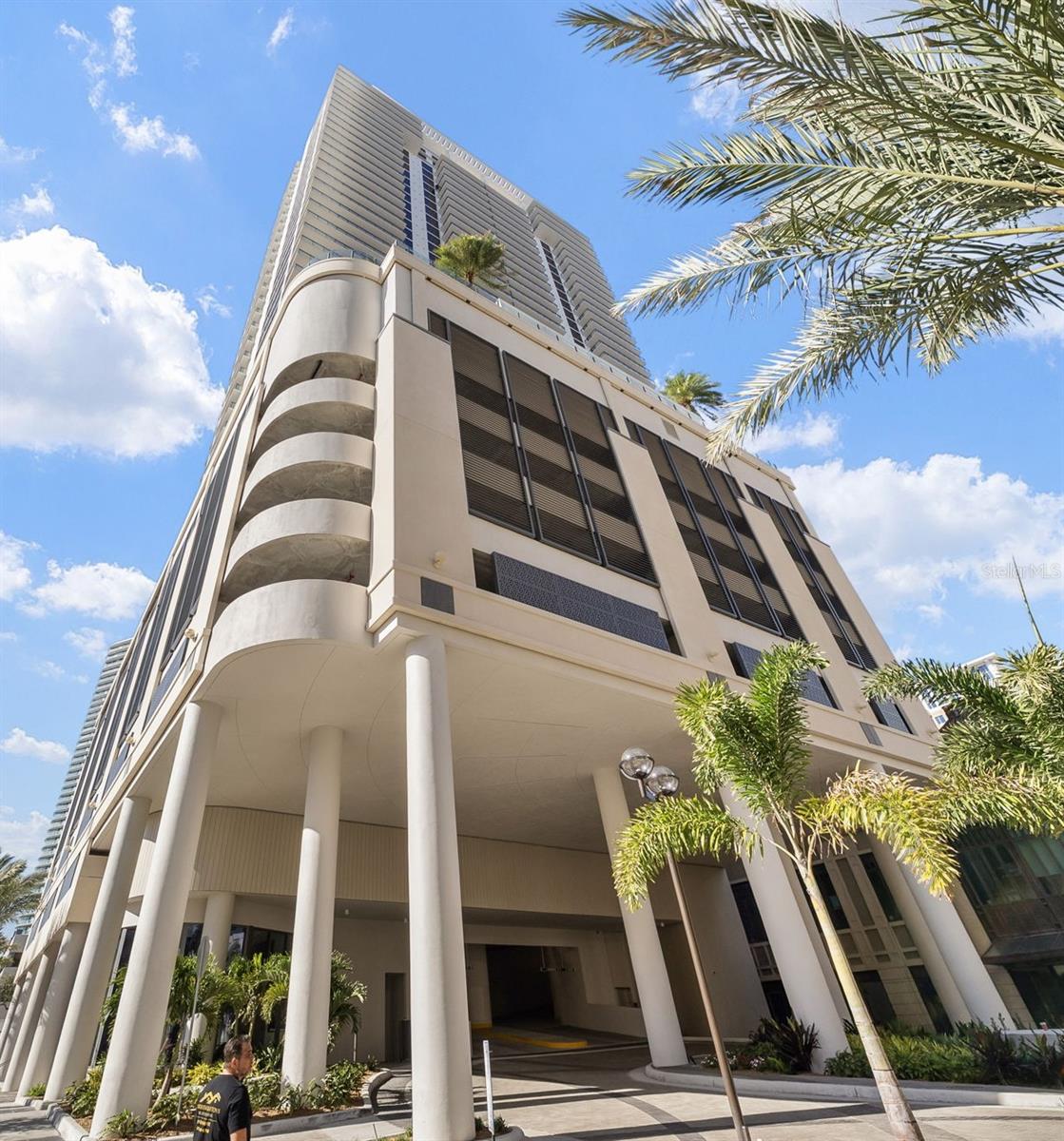 Homes for sale in Saint Petersburg, FL | 275 1st Ave S #1202, Saint Petersburg, FL 33701 | MLS# TB8476054