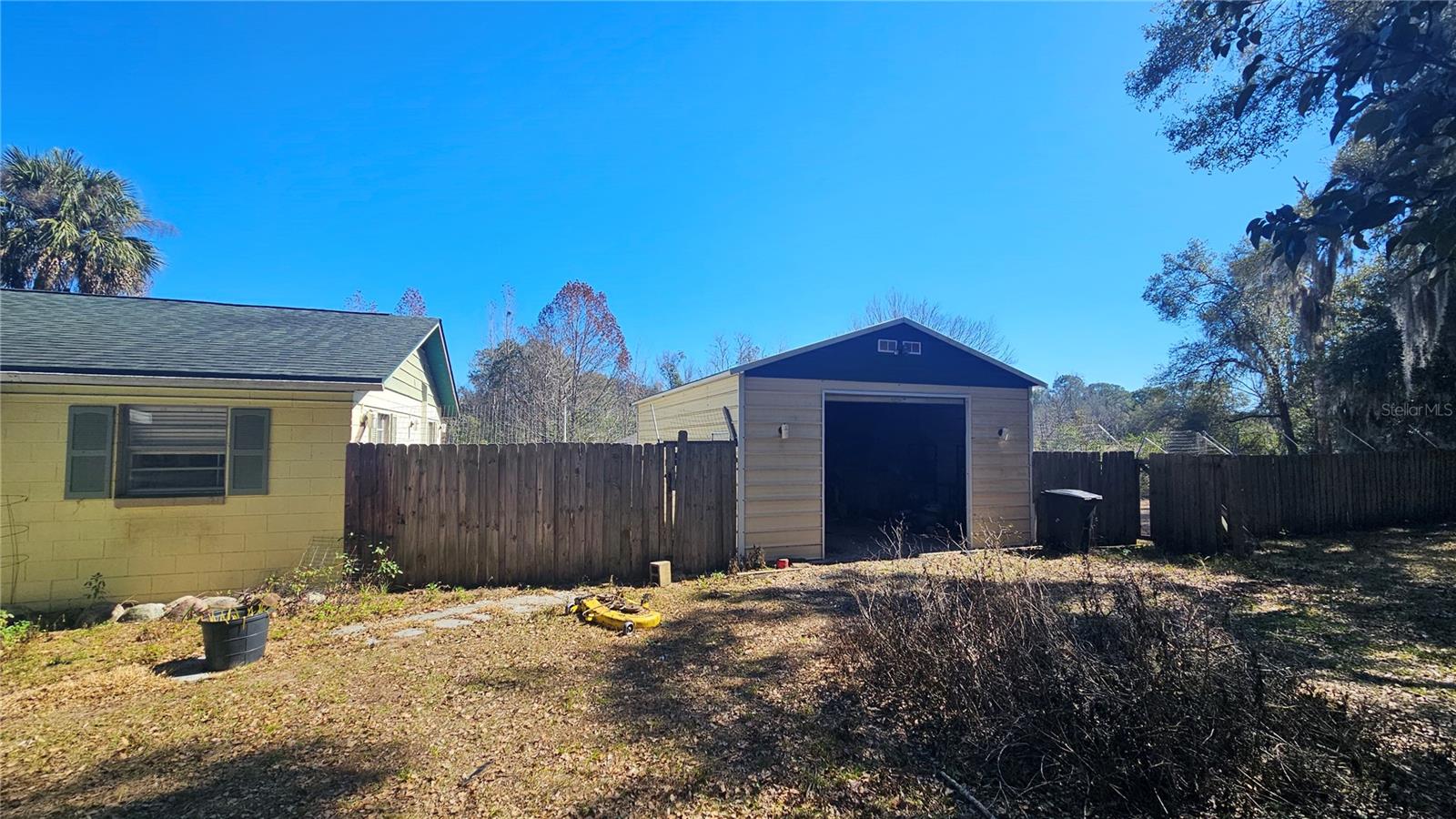 Homes for sale in Paisley, FL | 43734 West Ln, Paisley, FL 32767 | MLS# V4947381