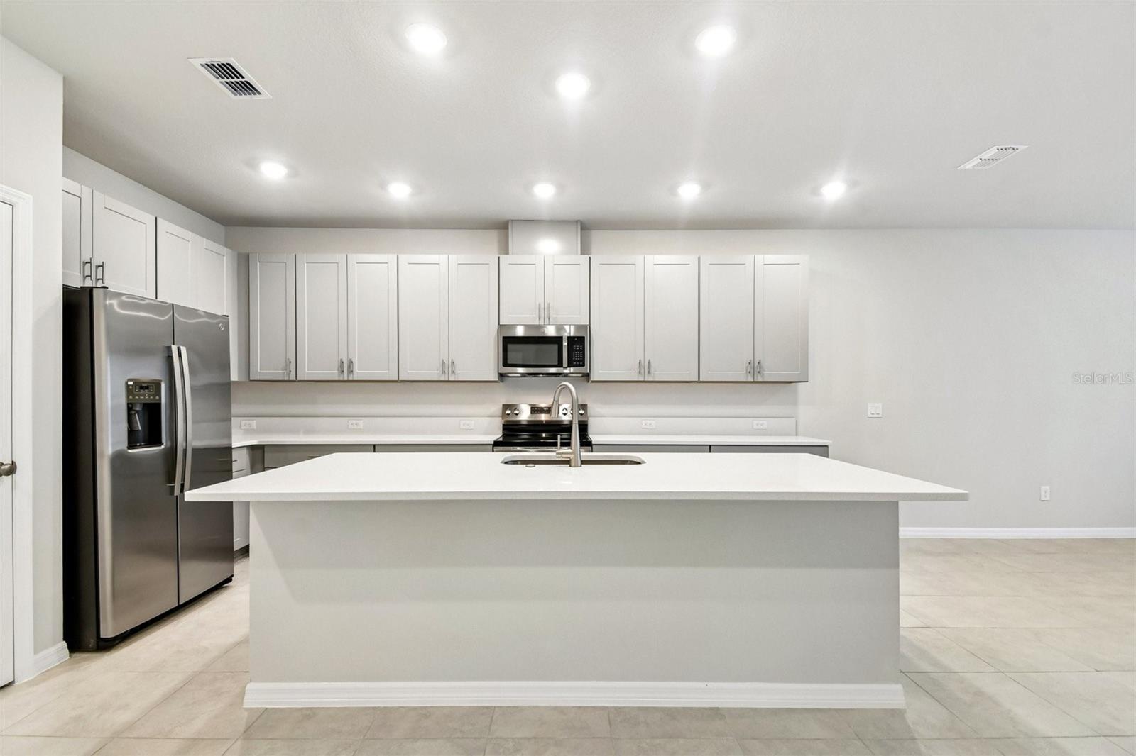 3rd image of 1121 Wild Crest Ln, Daytona Beach, FL 32117 | MLS# TB8476861