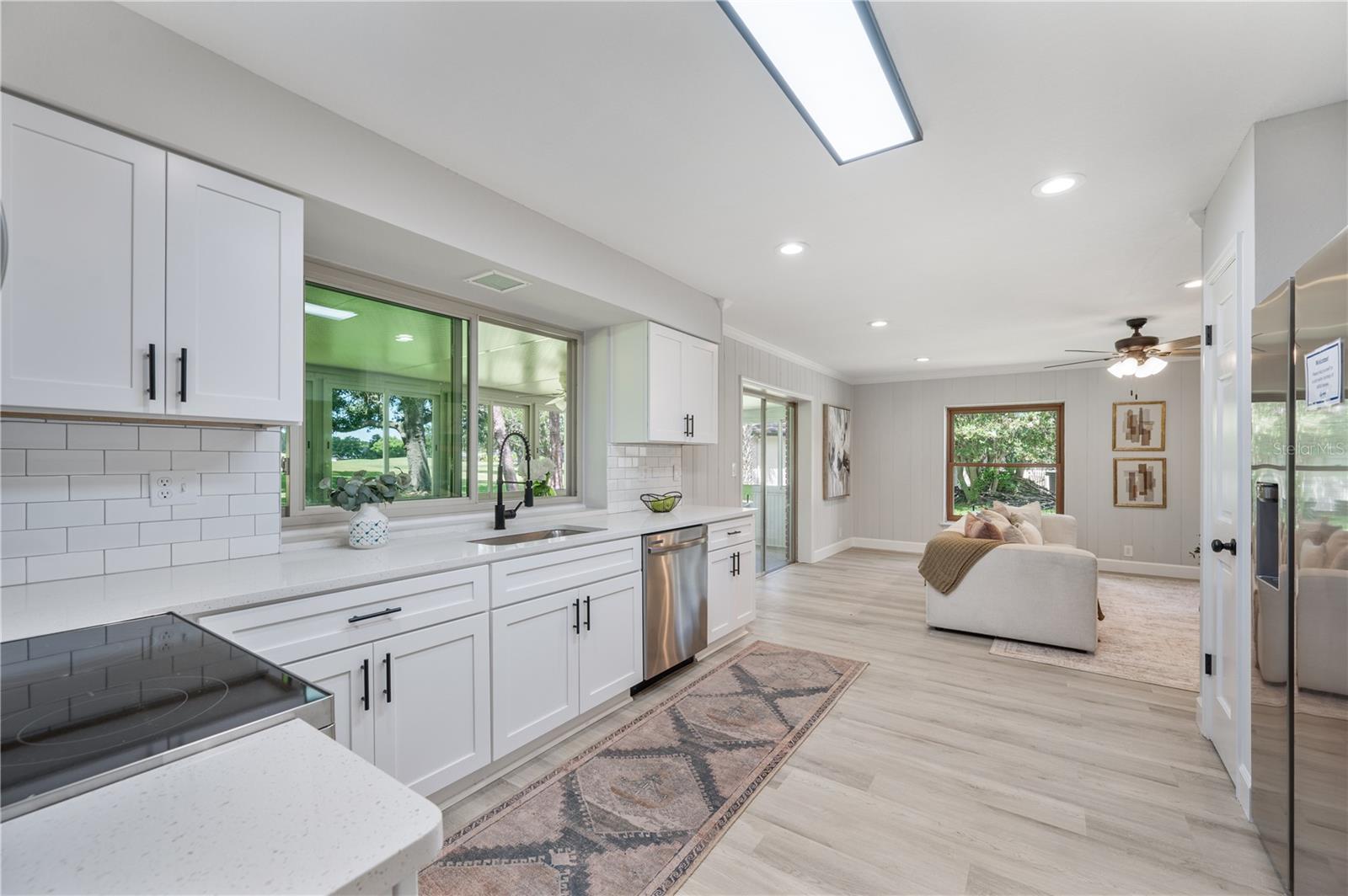 4th image of 241 Greenfield Rd, Winter Haven, FL 33884 | MLS# L4959462