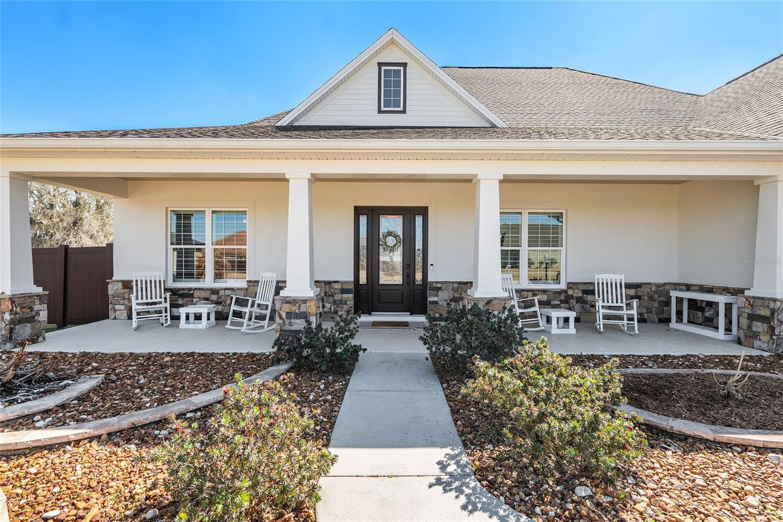 Homes for sale in Oxford, FL | 11207 Roz Wy, Oxford, FL 34484 | MLS# TB8477201