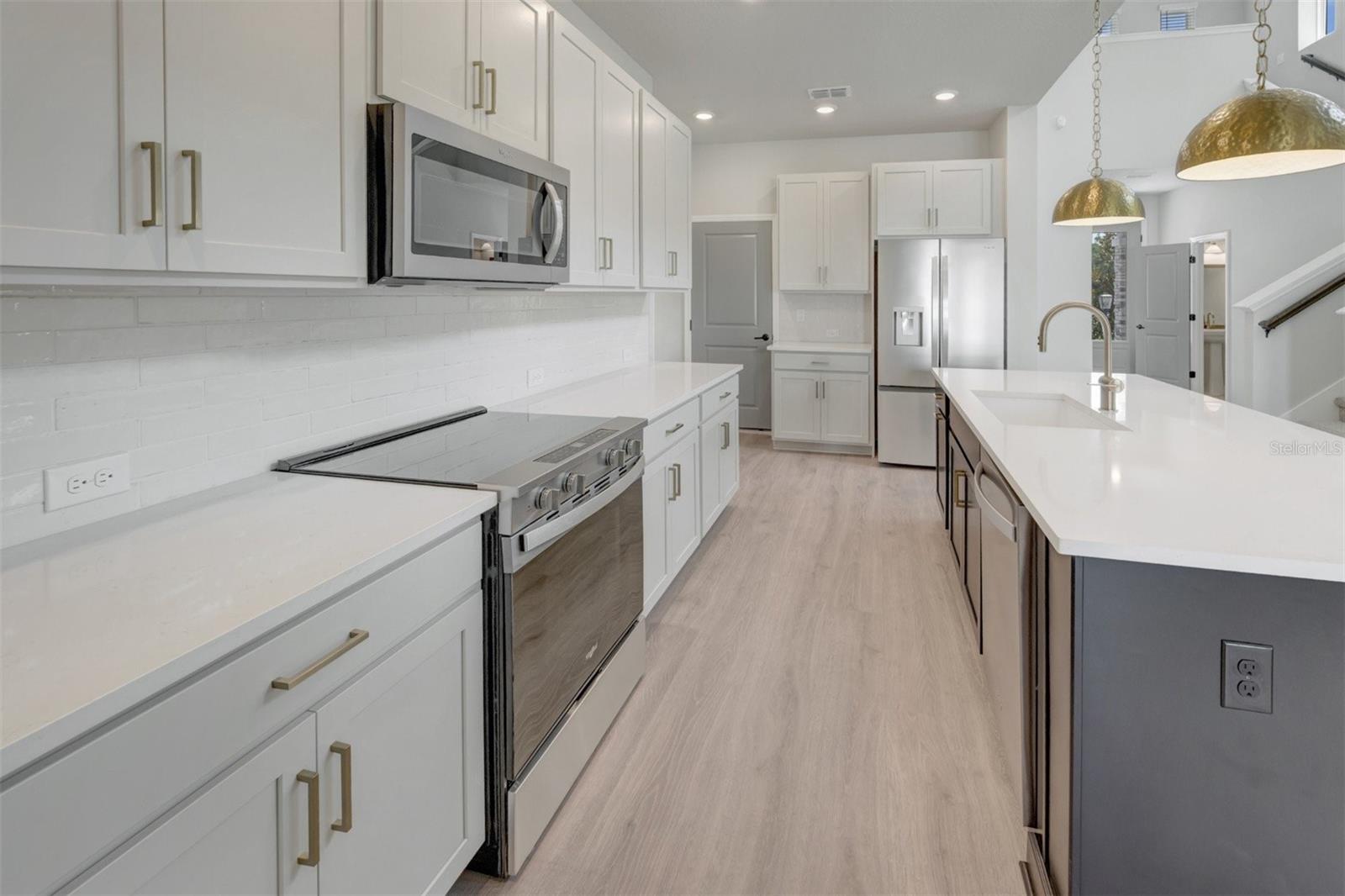 5th image of 15239 Eastlyn Dr, Bradenton, FL 34212 | MLS# TB8478200