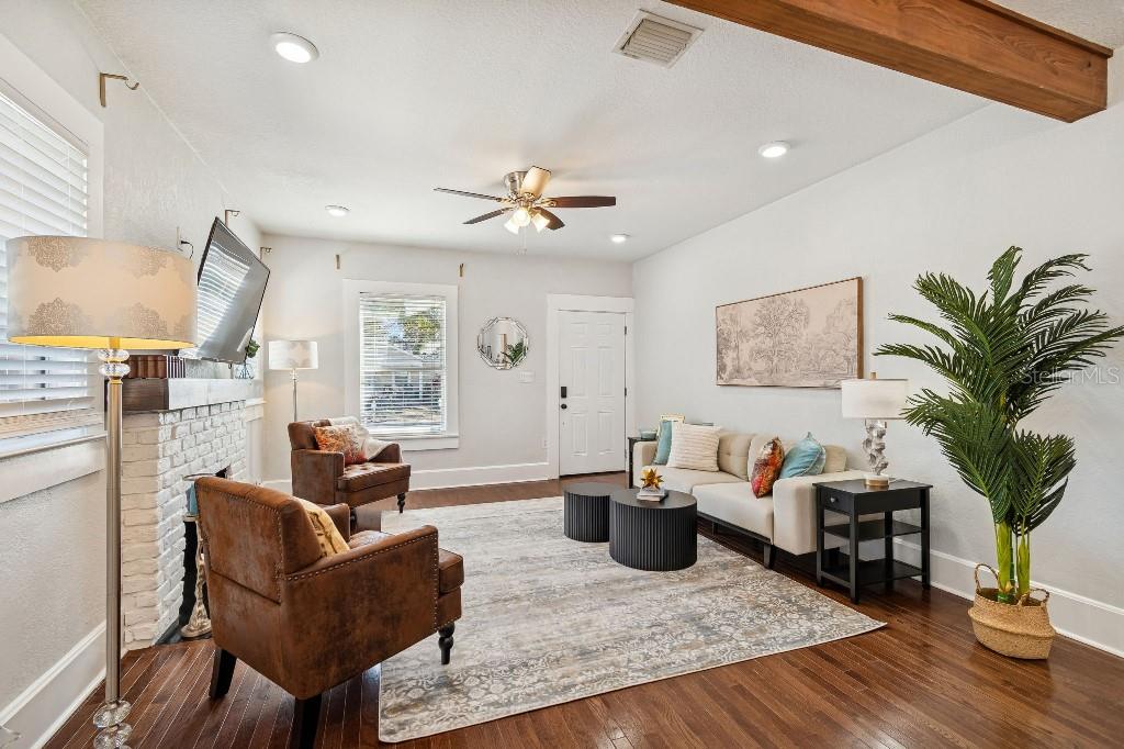 Homes for sale in Tampa, FL | 211 W Alva St, Tampa, FL 33603 | MLS# TB8478830