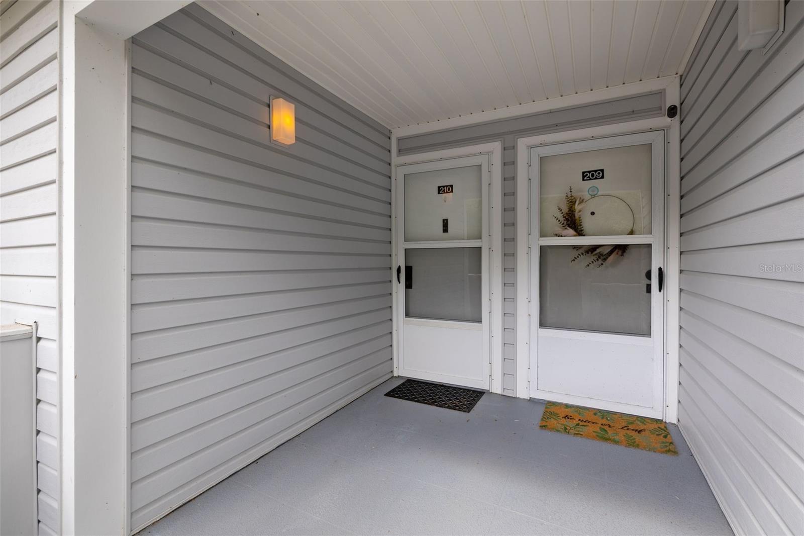 Homes for sale in Welaka, FL | 210 River Bend Pl #B, Welaka, FL 32193 | MLS# GC537827