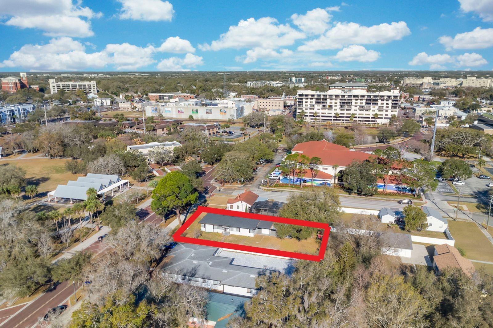 Homes for sale in Kissimmee, FL | 307 E Monument Avenue, Kissimmee, FL 34741 | Houzeo