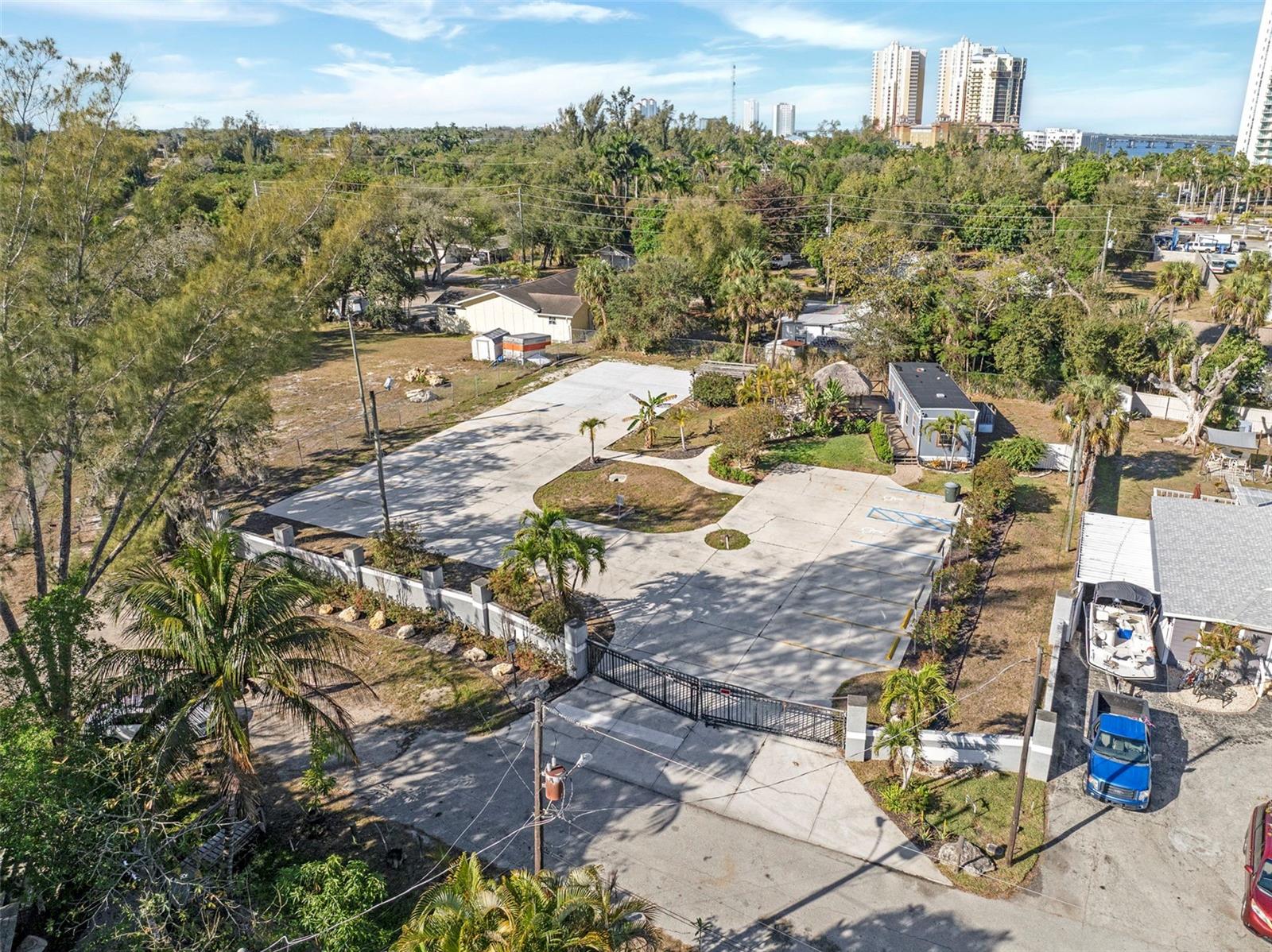 Homes for sale in Fort Myers, FL | 1280 & 1290 Williams St, Fort Myers, FL 33916 | MLS# C7522412