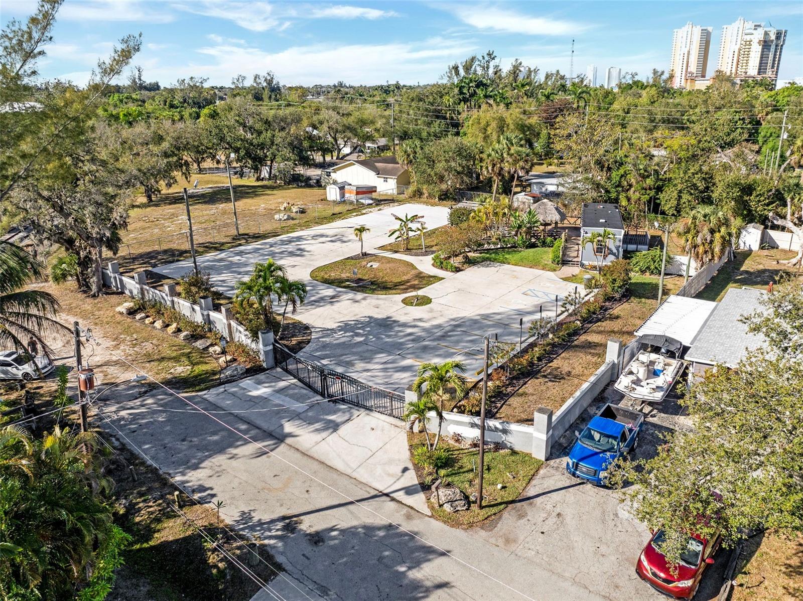 Homes for sale in Fort Myers, FL | 1280 & 1290 Williams St, Fort Myers, FL 33916 | MLS# C7522412