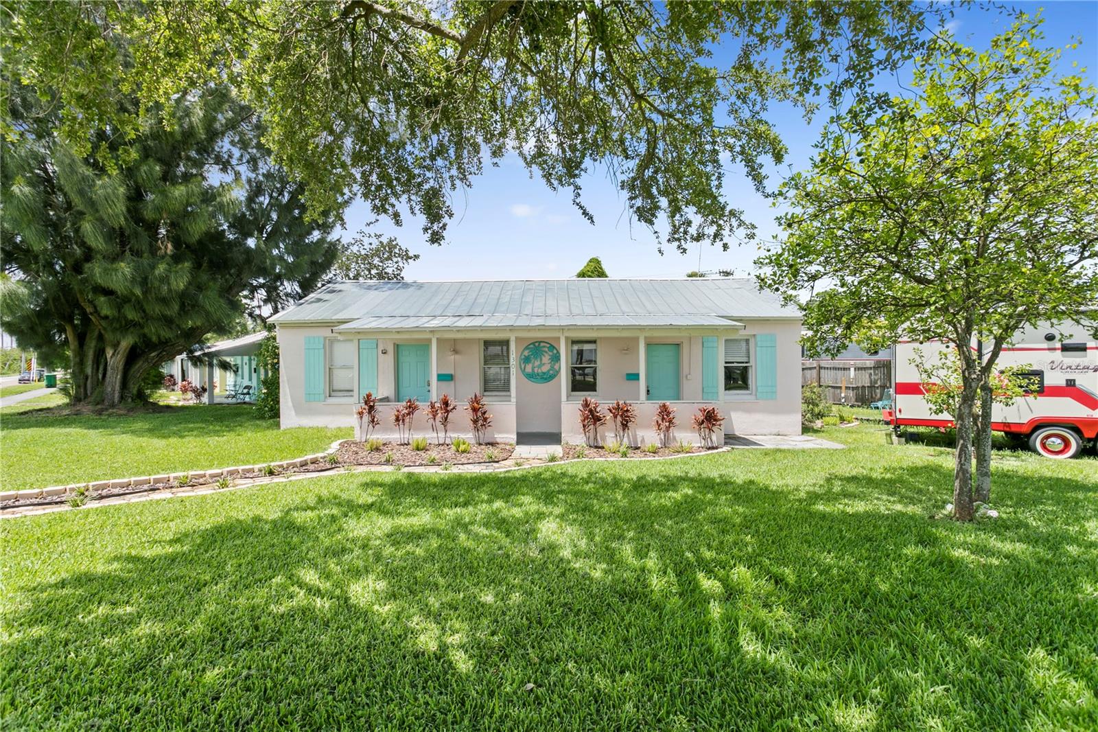 Homes for sale in Tampa, FL | 1305 S Bermuda Blvd #A, Tampa, FL 33605 | MLS# TB8479634