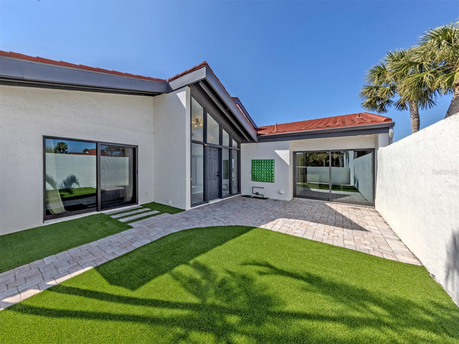 Homes for sale in Osprey, FL | 764 Sarabay Rd #8, Osprey, FL 34229 | MLS# A4683747