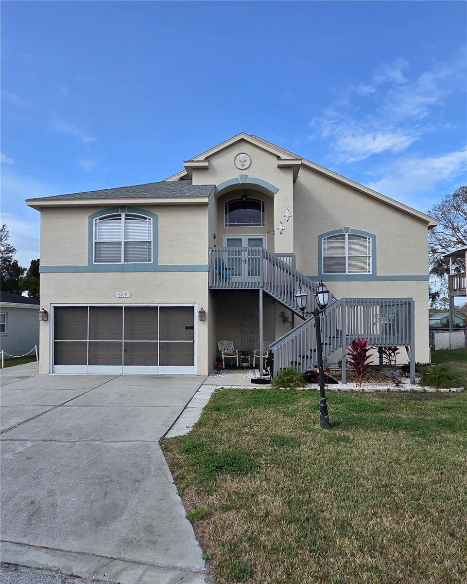 Homes for sale in New Port Richey, FL | 6719 Manor Bch, New Port Richey, FL 34652 | MLS# W7883355