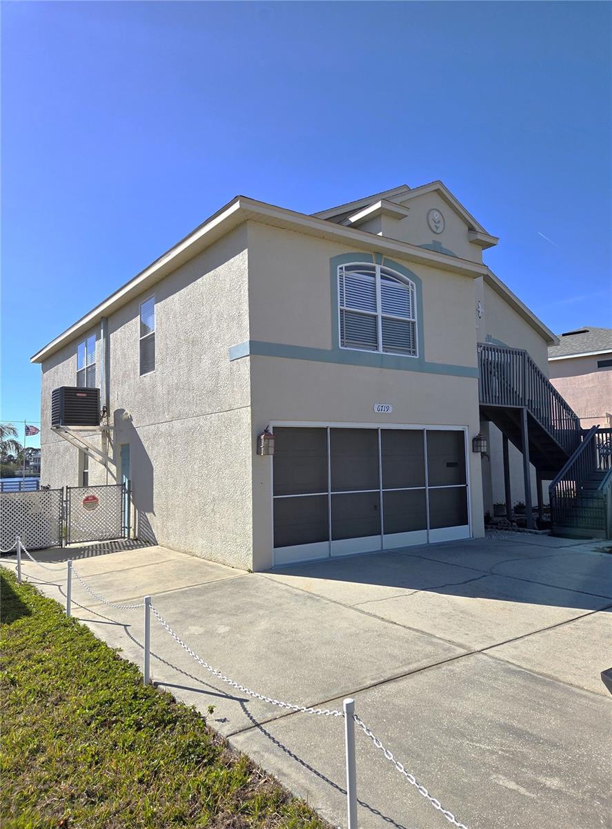 Homes for sale in New Port Richey, FL | 6719 Manor Bch, New Port Richey, FL 34652 | MLS# W7883355