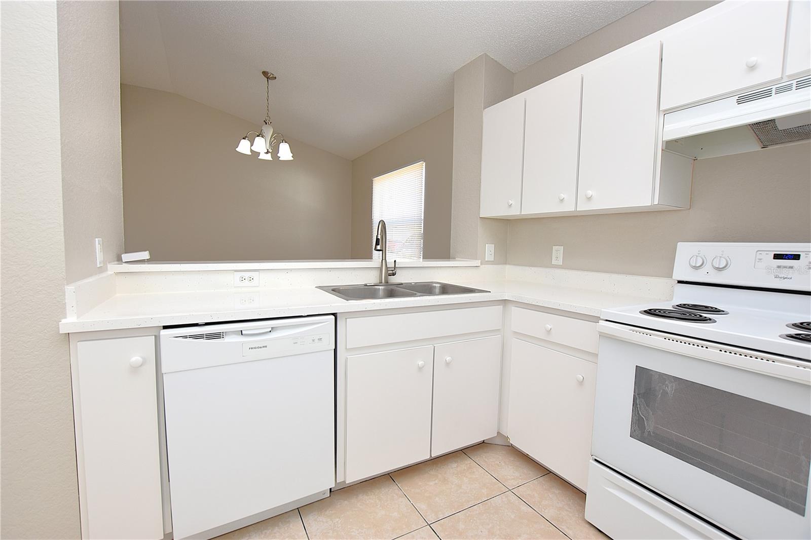 Homes for sale in Lakeland, FL | 7427 Gingko Ave, Lakeland, FL 33810 | MLS# L4959737