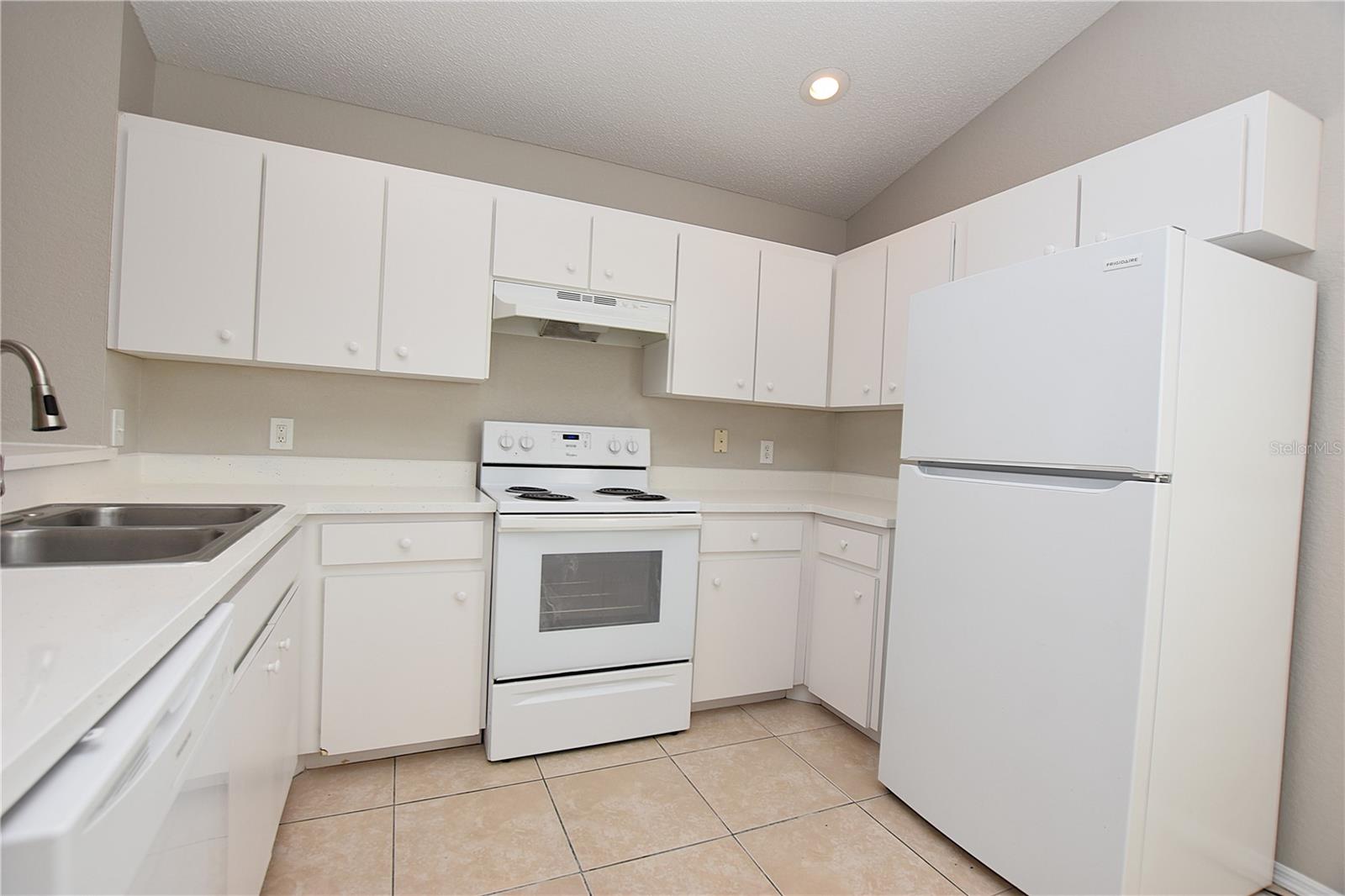 Homes for sale in Lakeland, FL | 7427 Gingko Ave, Lakeland, FL 33810 | MLS# L4959737