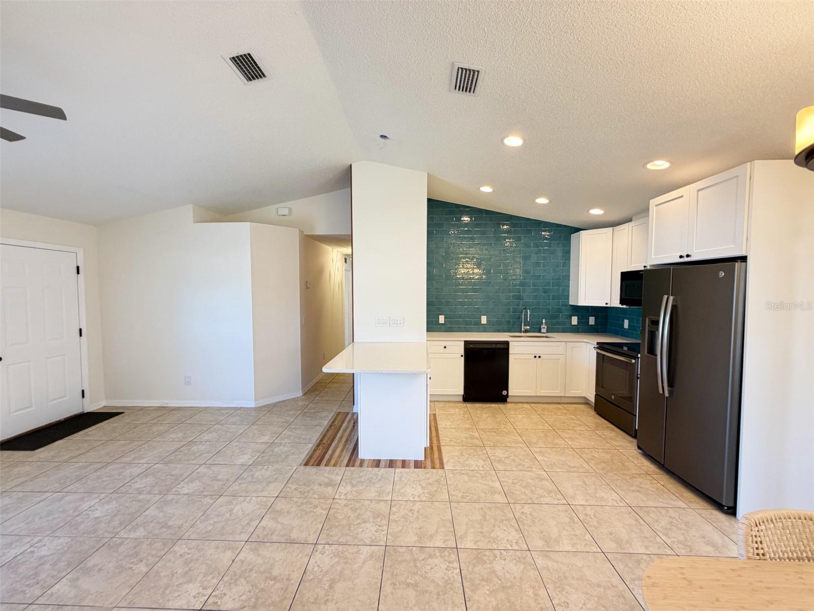 Homes for sale in Palm Coast, FL | 16 Powder Hill Ln, Palm Coast, FL 32164 | MLS# FC316486