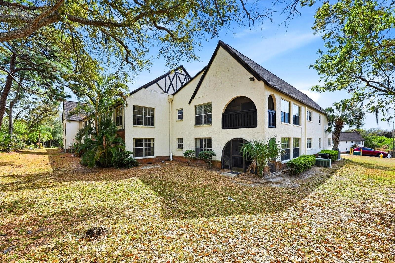 Homes for sale in Clearwater, FL | 380 N Bayshore Blvd #203, Clearwater, FL 33759 | MLS# TB8480479