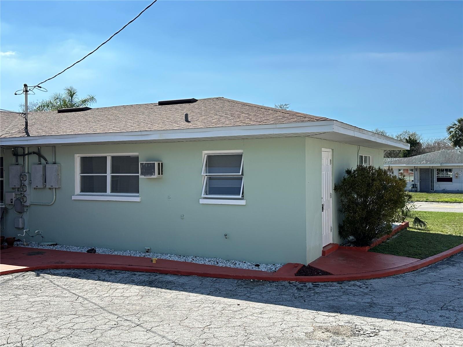 Homes for sale in Clearwater, FL | 401 S Nimbus Ave, Clearwater, FL 33765 | MLS# TB8480535