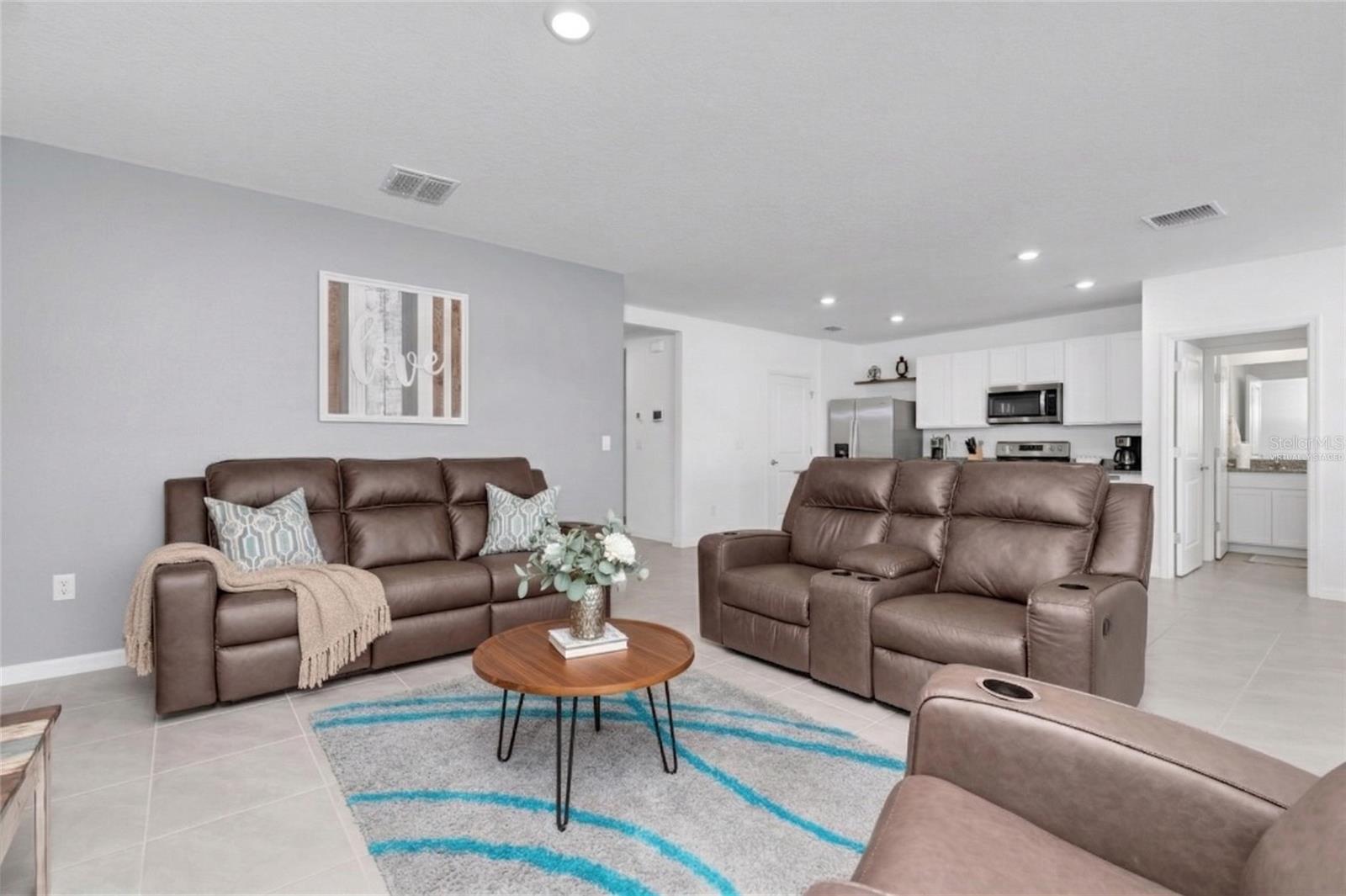 2nd image of 5943 Wandering Willow Dr, Wesley Chapel, FL 33545 | MLS# TB8480627