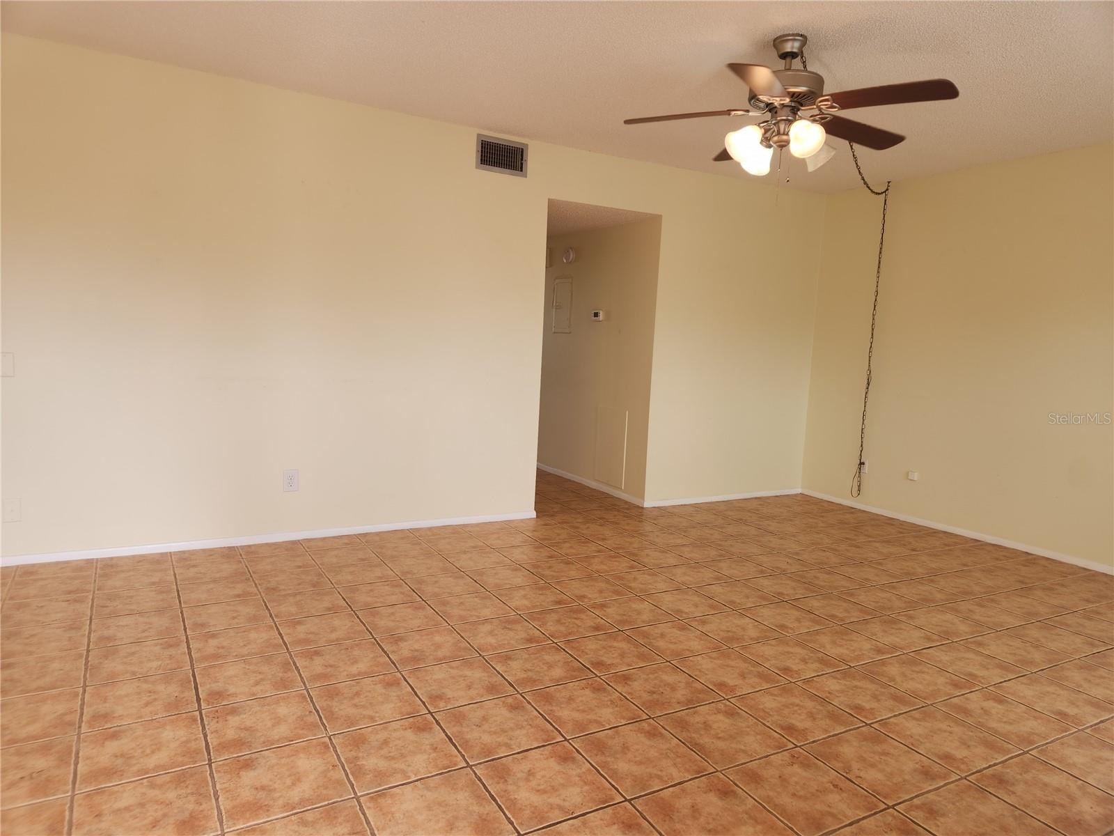 Homes for sale in Clearwater, FL | 2458 Columbia Dr #64, Clearwater, FL 33763 | MLS# TB8480694