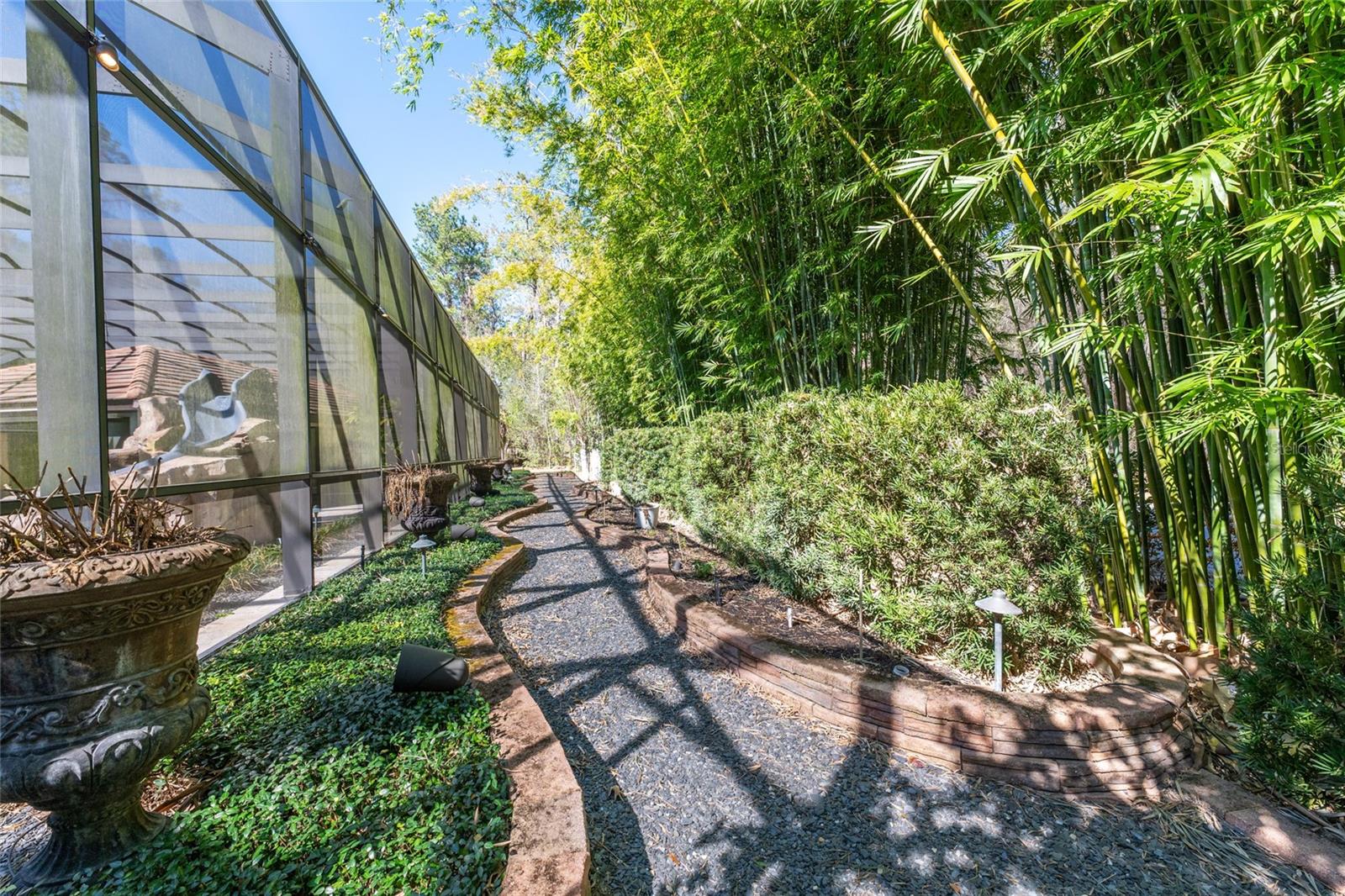 Homes for sale in Ocala, FL | 695 Se 47th Loop, Ocala, FL 34480 | MLS# OM719686