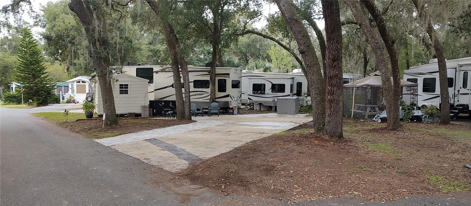 Homes for sale in Salt Springs, FL | 25160 140Th Loop Ne, Salt Springs, FL 32134 | MLS# OM719709